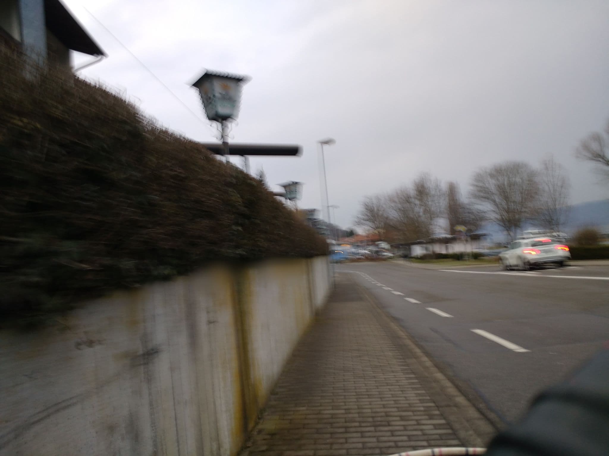 Street view near Landhotel Bodensee Konstanz-Wallhausen, Dingelsdorf — © mirasolera (CC BY-SA · Mapillary)