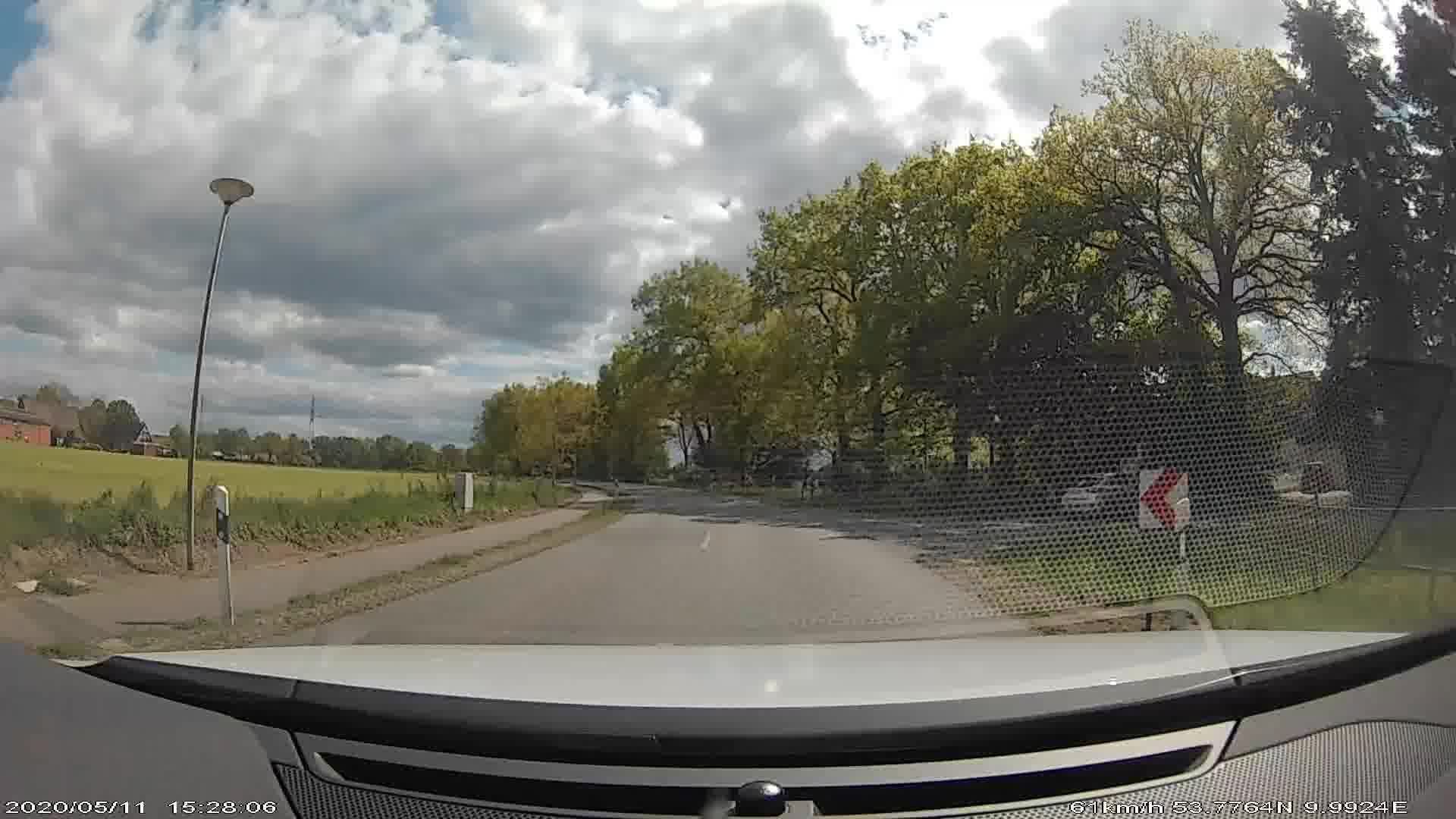 Street view near KAR Hotel GmbH-Hotel Alsterquelle, Ellerau — © ruhr11 (CC BY-SA · Mapillary)