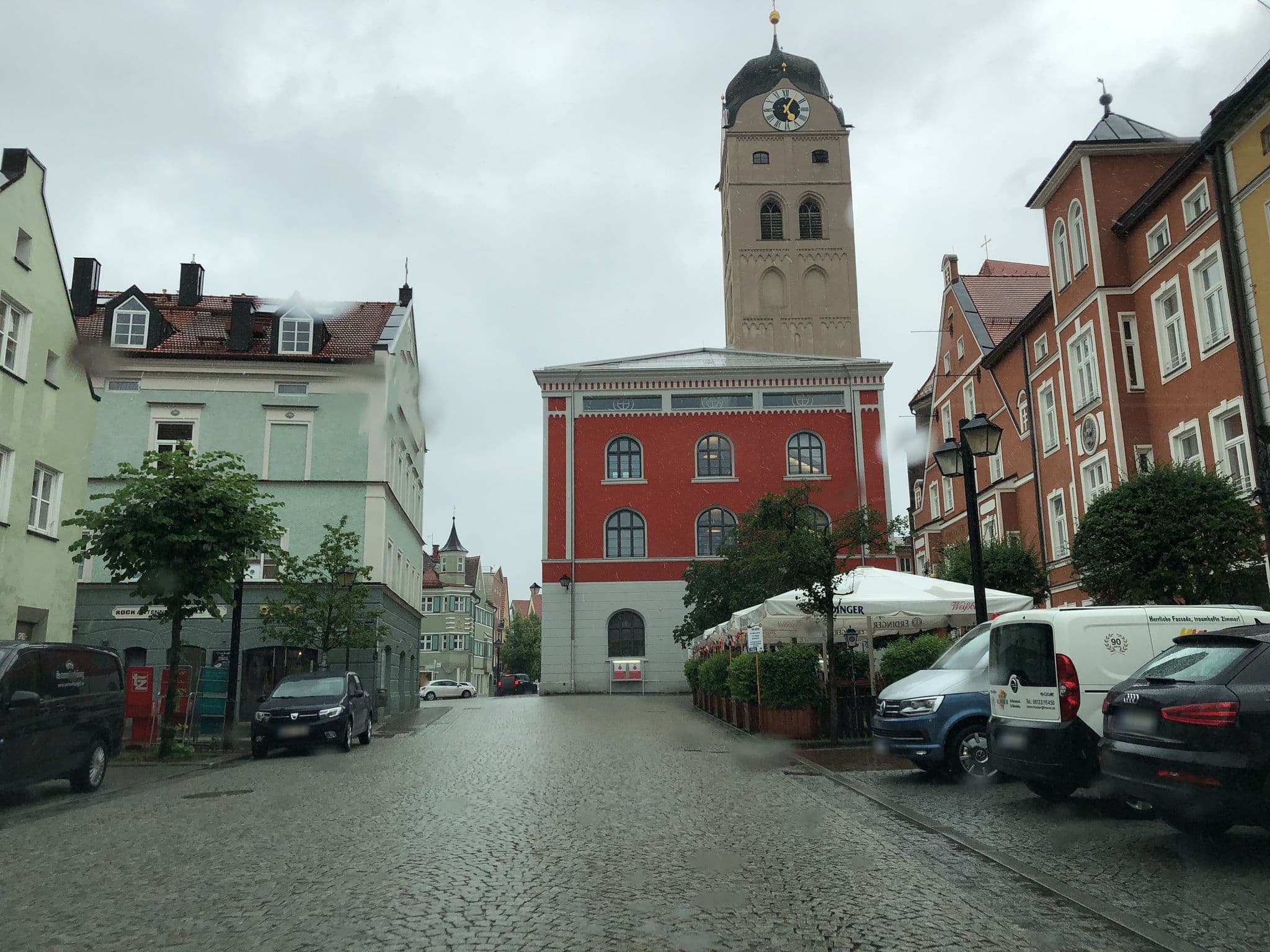 Street view near Gasthaus & Hotel zum ERDINGER Weißbräu Erding, Erding — © chuck (CC BY-SA · Mapillary)