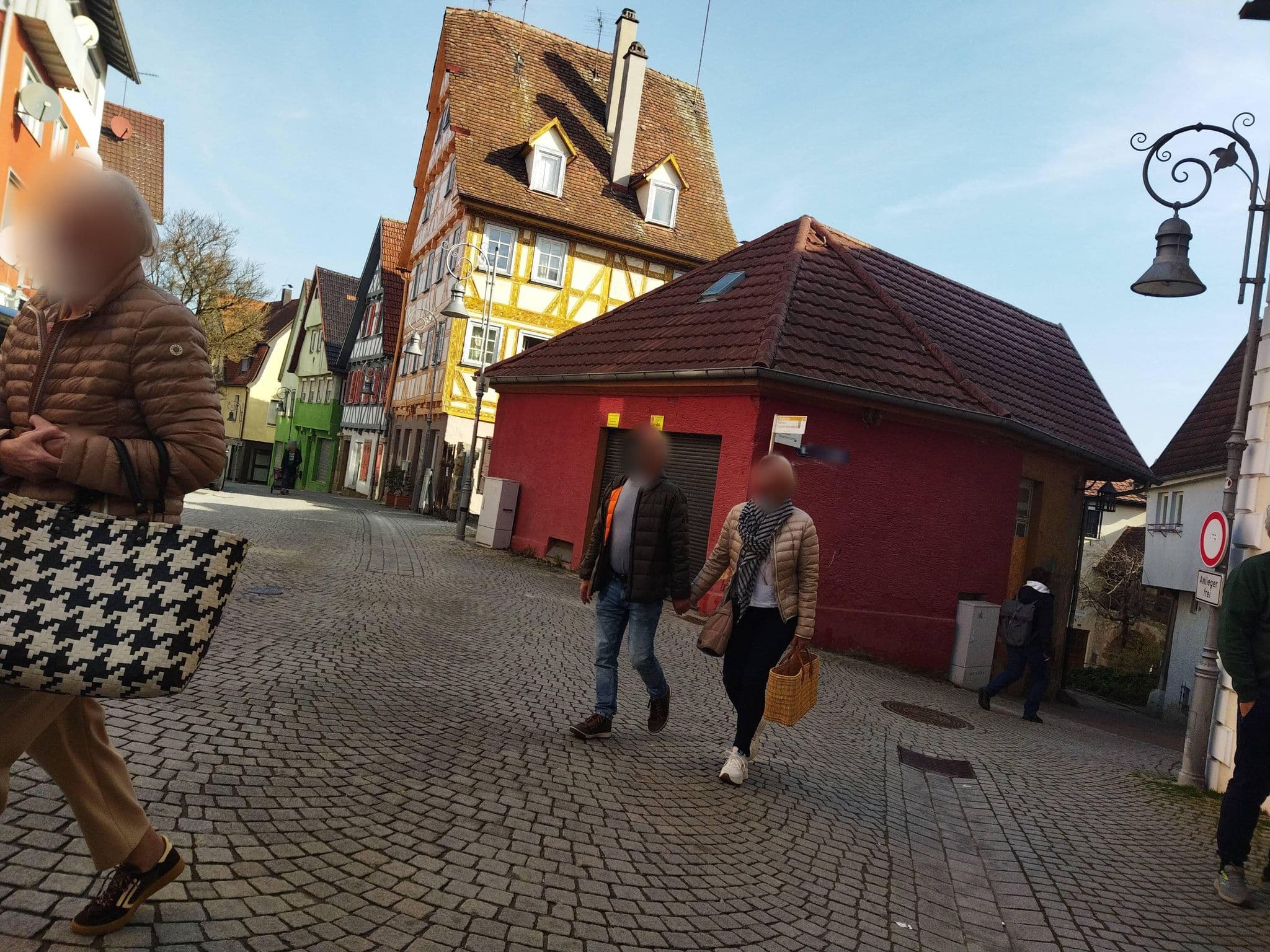 Street view near Hotel Adler Waiblingen, Waiblingen — © changchun1 (CC BY-SA · Mapillary)