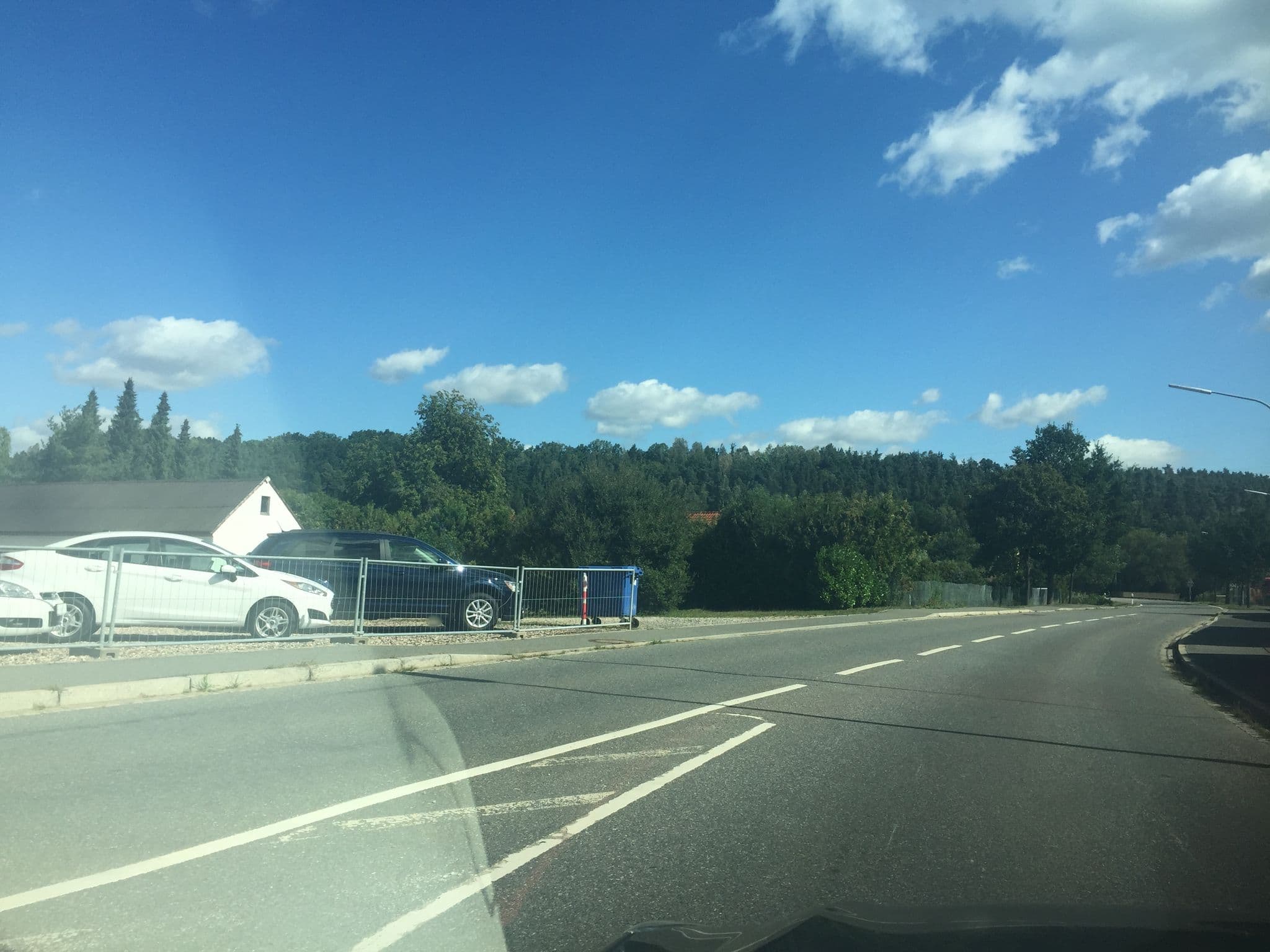 Street view near Hotel Tortuga & Tex-Mex Bar & Grill, Grafenwöhr — © zandu (CC BY-SA · Mapillary)