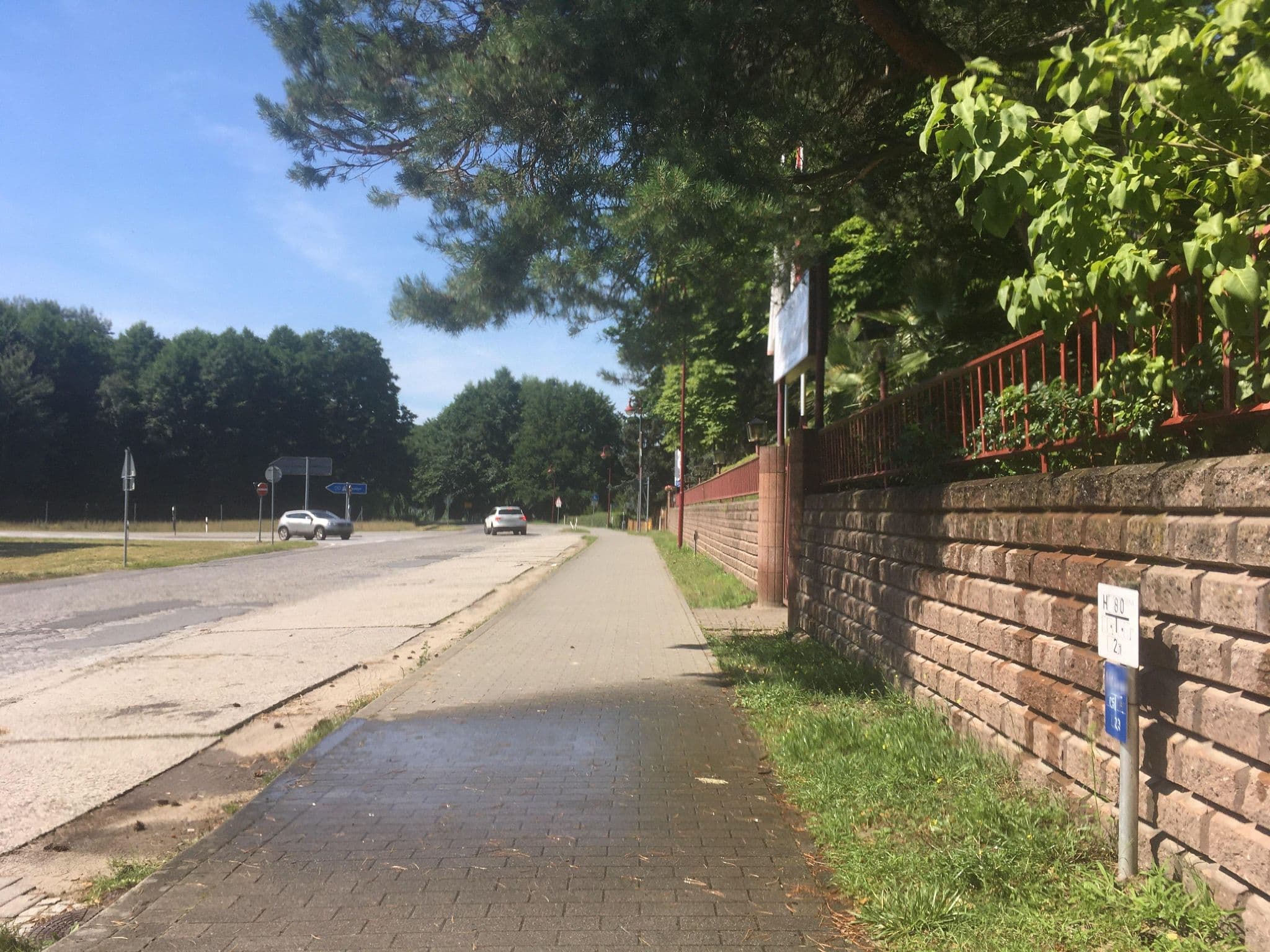 Street view near Hotel & Restaurant Seeschlösschen, Groß Köris — © carlheinz (CC BY-SA · Mapillary)