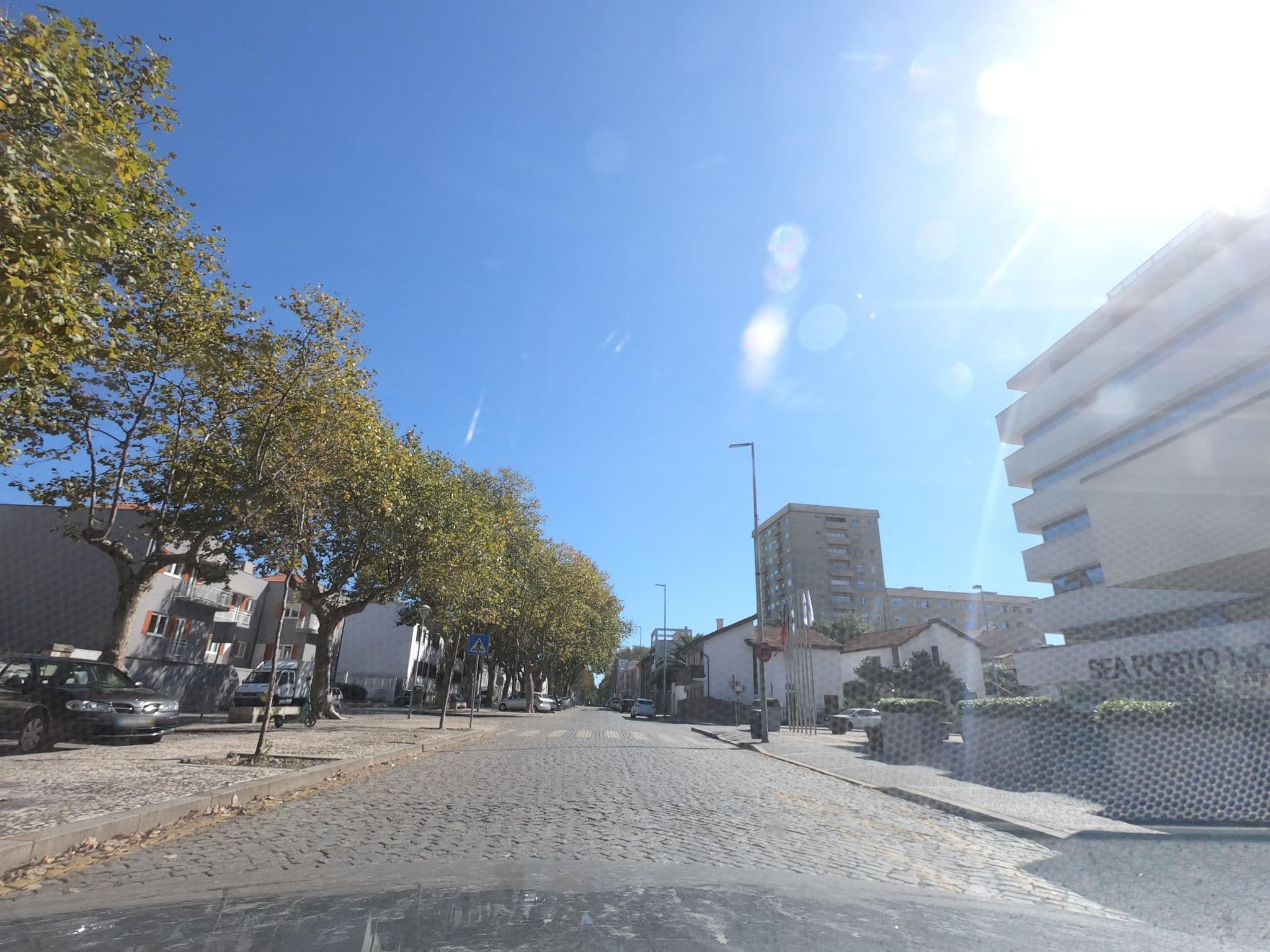 Street view near Sea Porto Hotel - o seu Hotel em Matosinhos, Matosinhos — © filohipo (CC BY-SA · Mapillary)