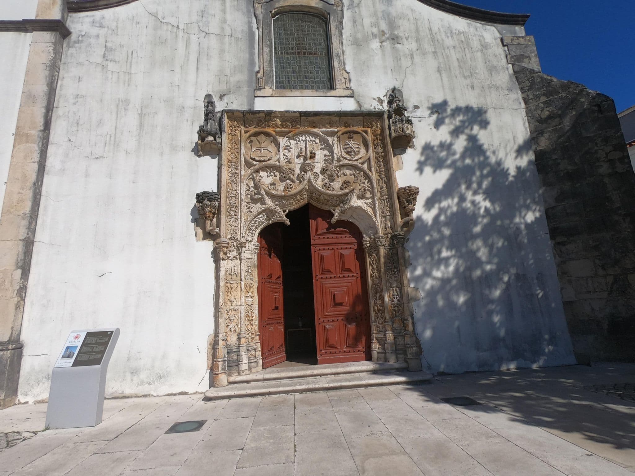 Street view near Vitória - Alojamento Local, Batalha — © filohipo (CC BY-SA · Mapillary)