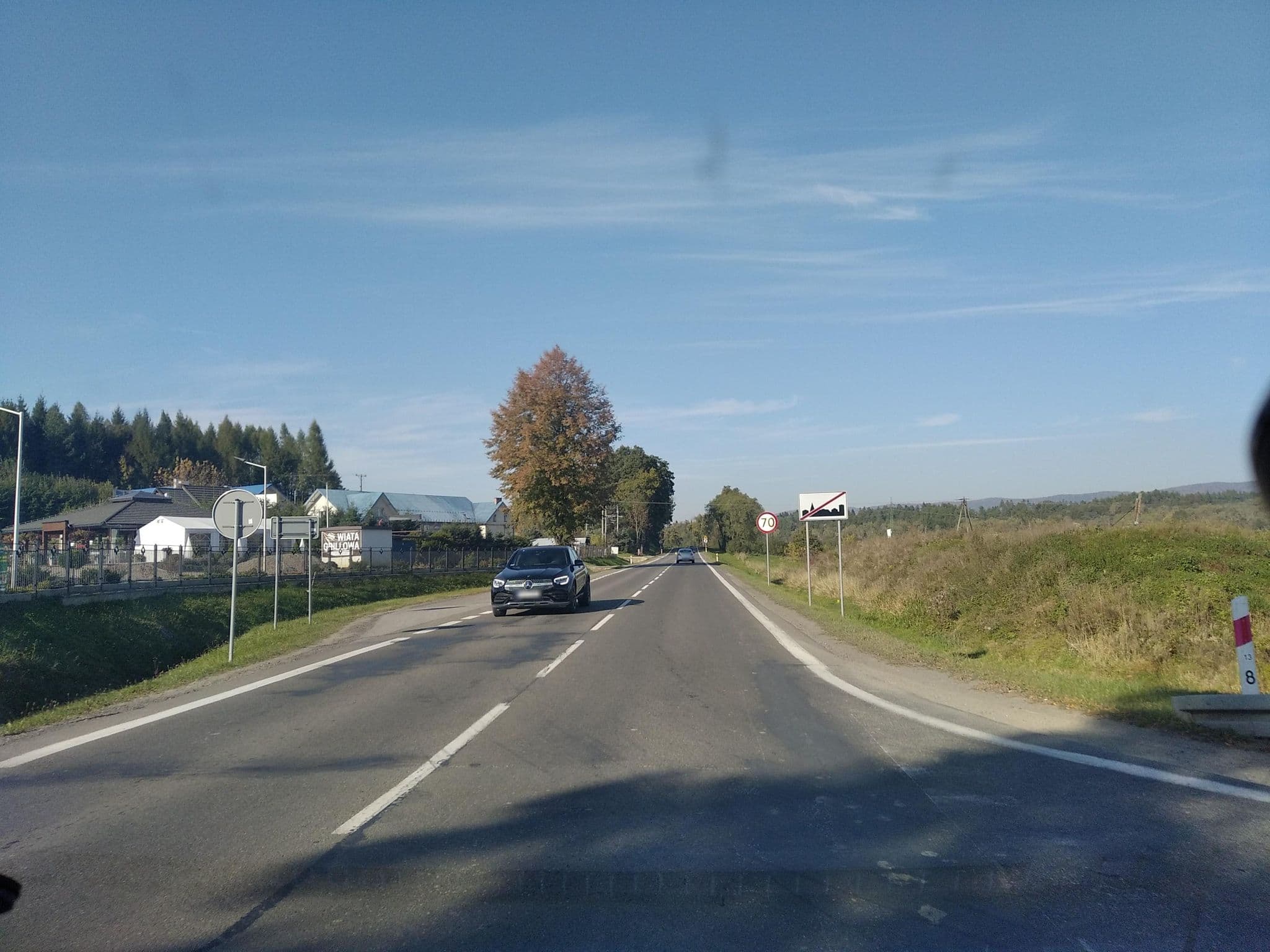 Street view near Hotel i Restauracja Szelców, Lesko — © czecko (CC BY-SA · Mapillary)