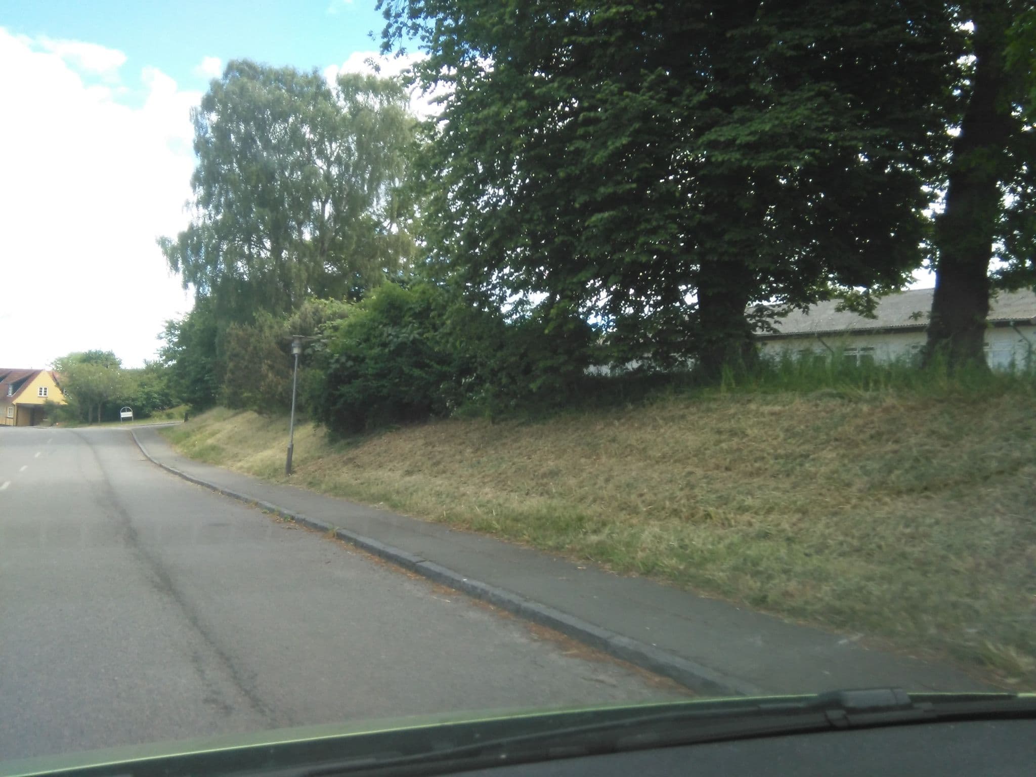 Street view near Tre Birke Apartments, Allinge — © nico (CC BY-SA · Mapillary)