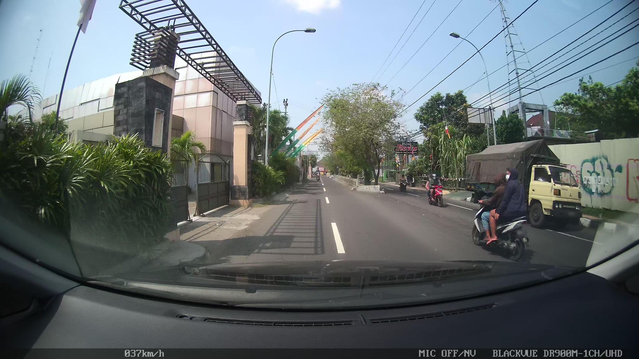 Street view near Radikha Homestay Jogja Unit Batikan, Yogyakarta — © kaart5 (CC BY-SA · Mapillary)