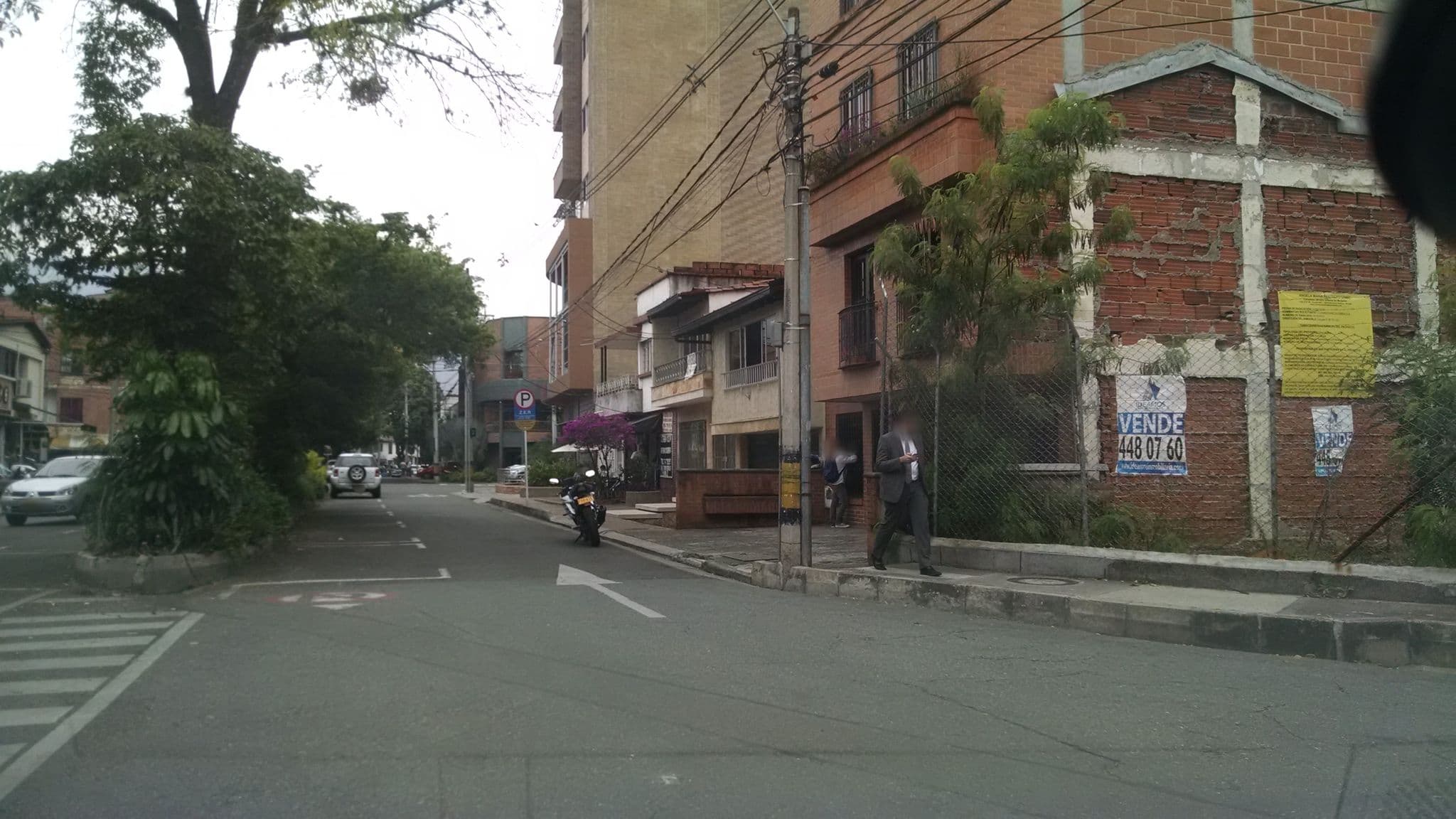 Street view near HOSTAL ALMANIK VIAJERO, Medellín — © kleper (CC BY-SA · Mapillary)