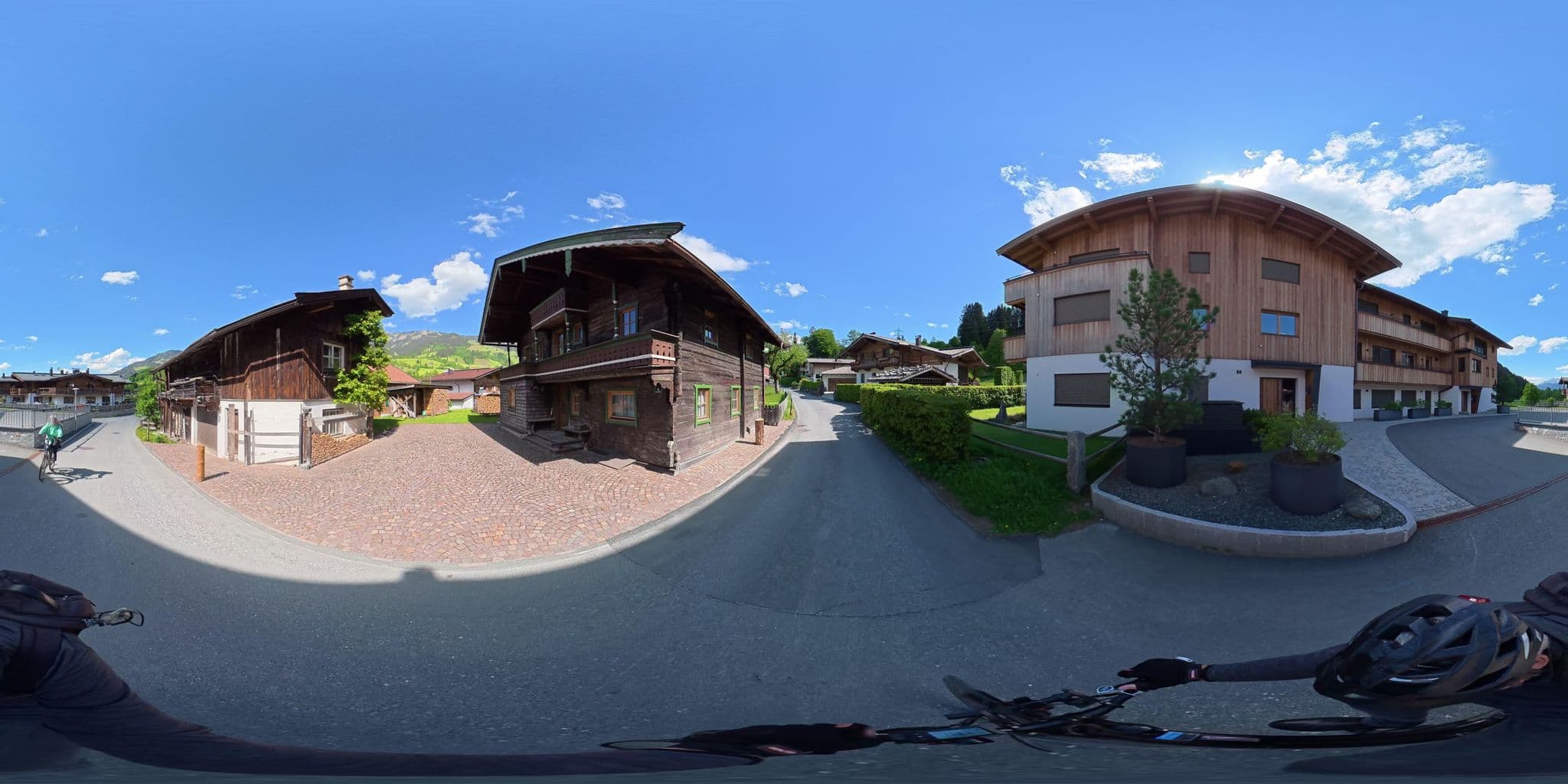 Street view near Hotel-Pension Auwirt, Aurach — © osmplus_org (CC BY-SA · Mapillary)