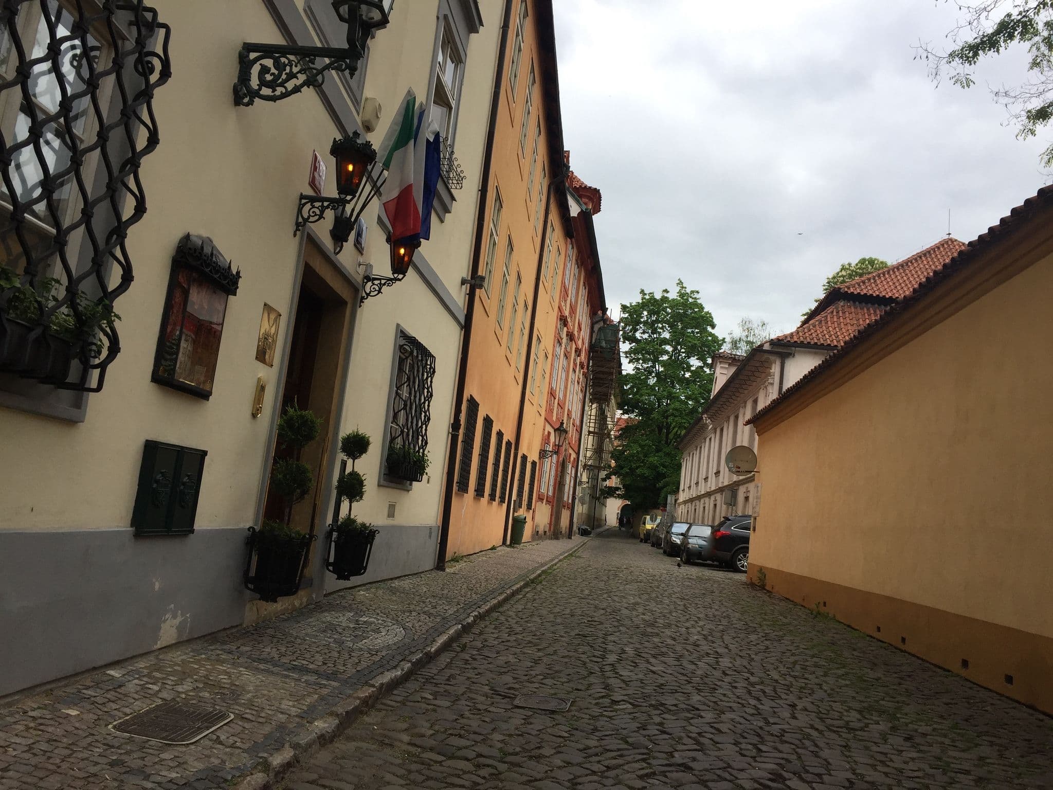 Street view near Pension Dientzenhofer, Malá Strana — © fod (CC BY-SA · Mapillary)
