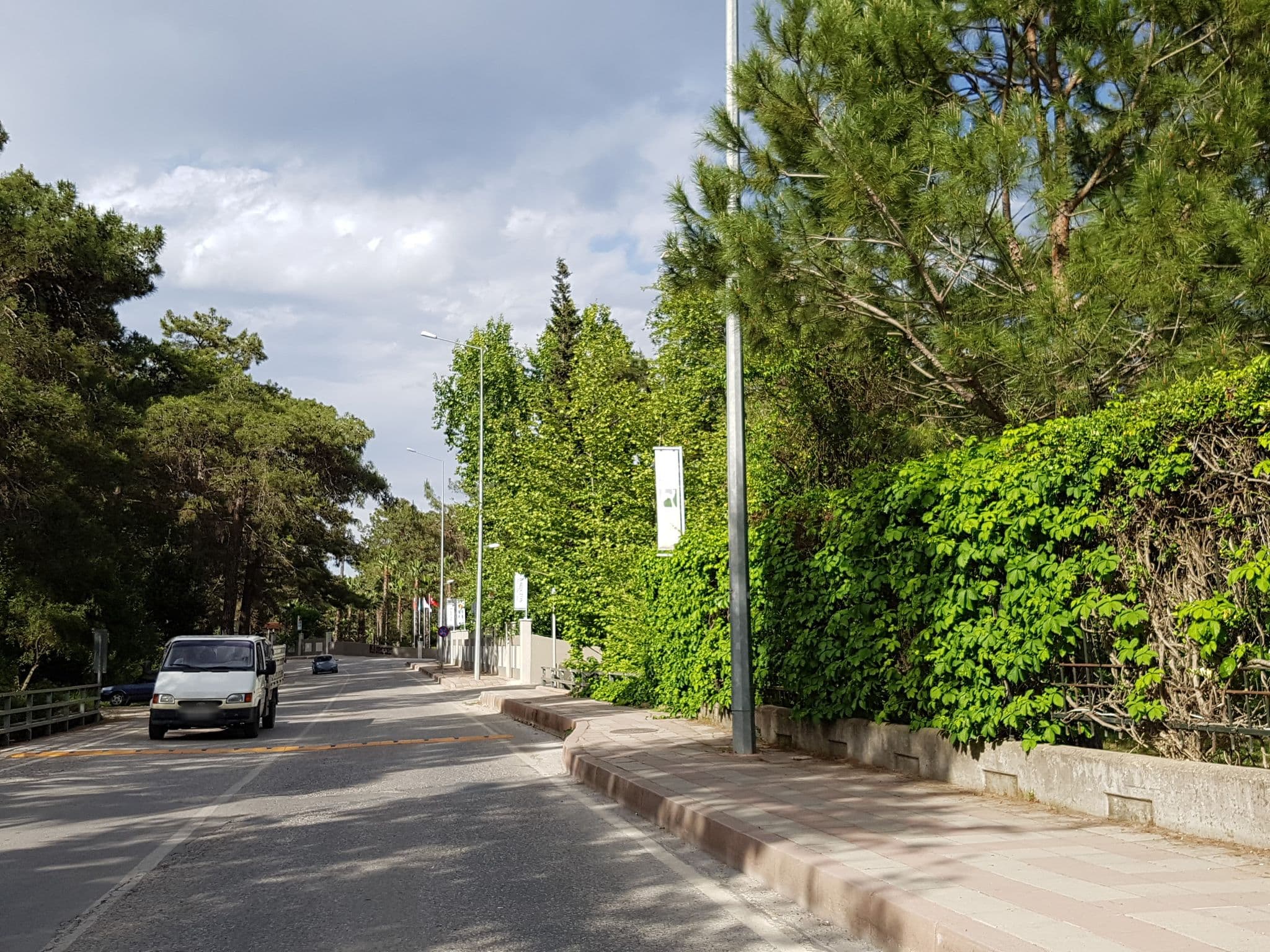 Street view near Ma Biche Kemer by Werde Hotels, Göynük — © richmondas (CC BY-SA · Mapillary)