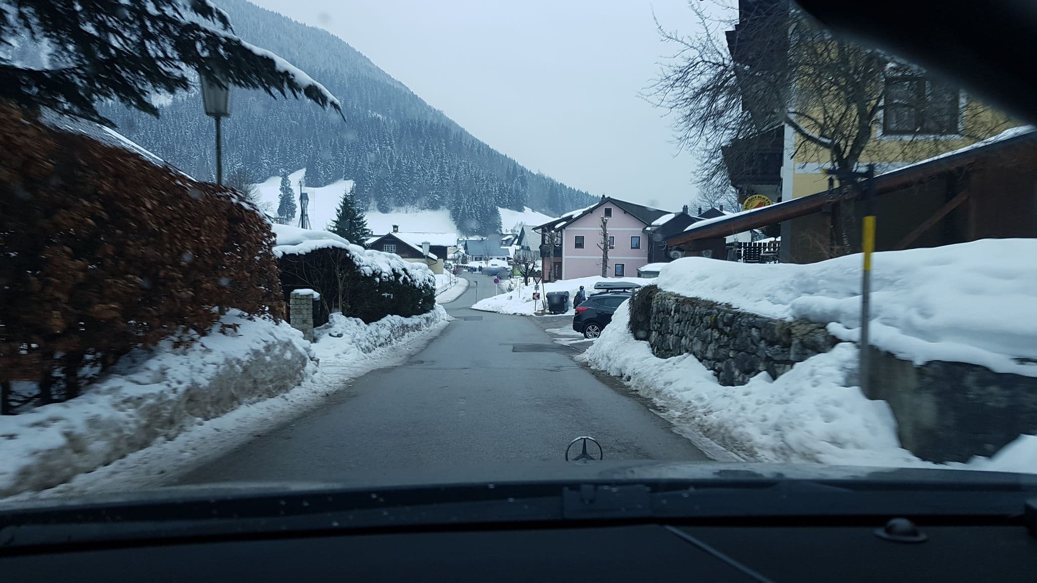 Street view near Pension Panorama Istvan Börcsök, Gaming — © richard546 (CC BY-SA · Mapillary)