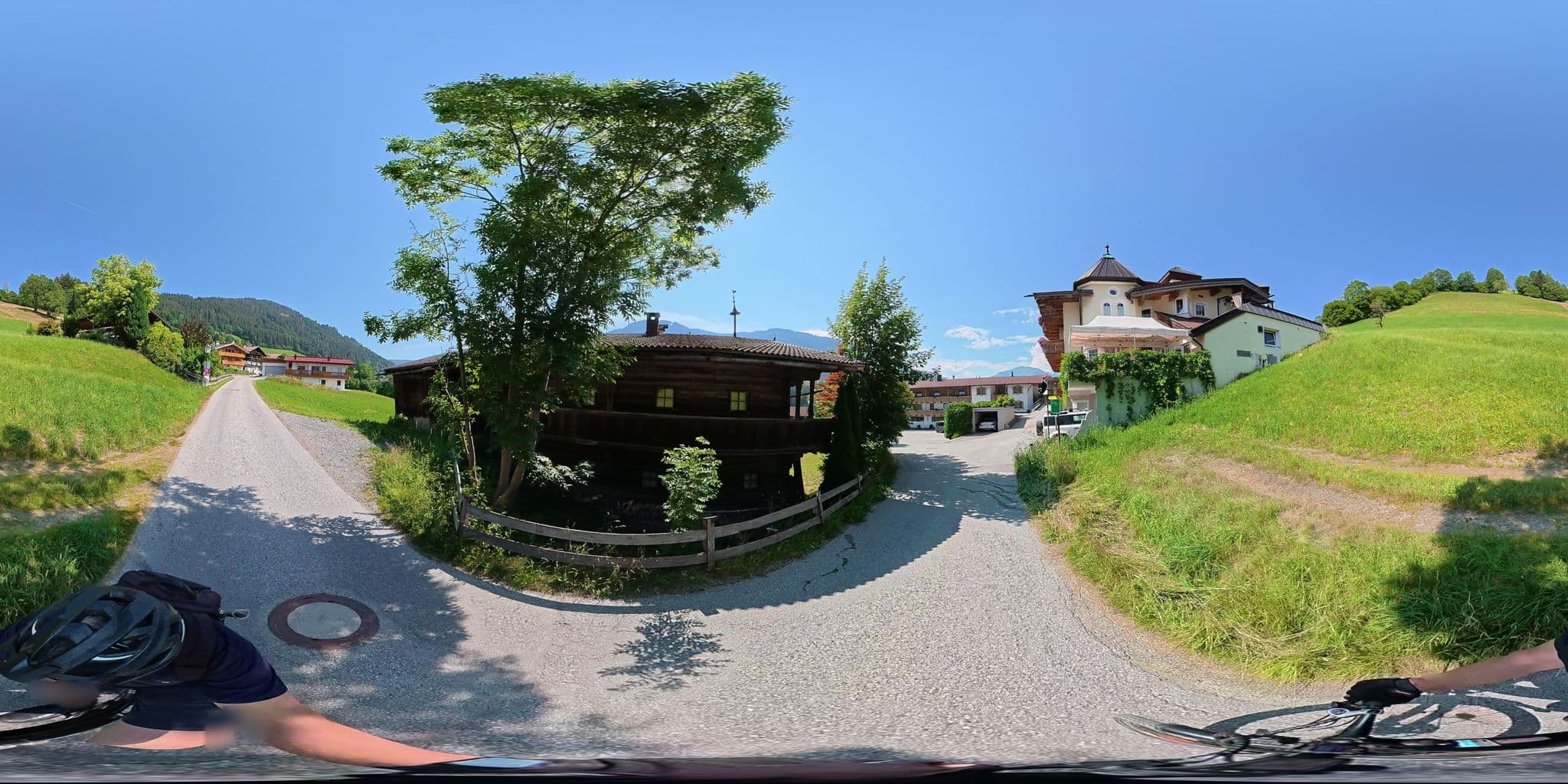 Street view near Gartenhotel Lenzenhof, Oberau — © osmplus_org (CC BY-SA · Mapillary)