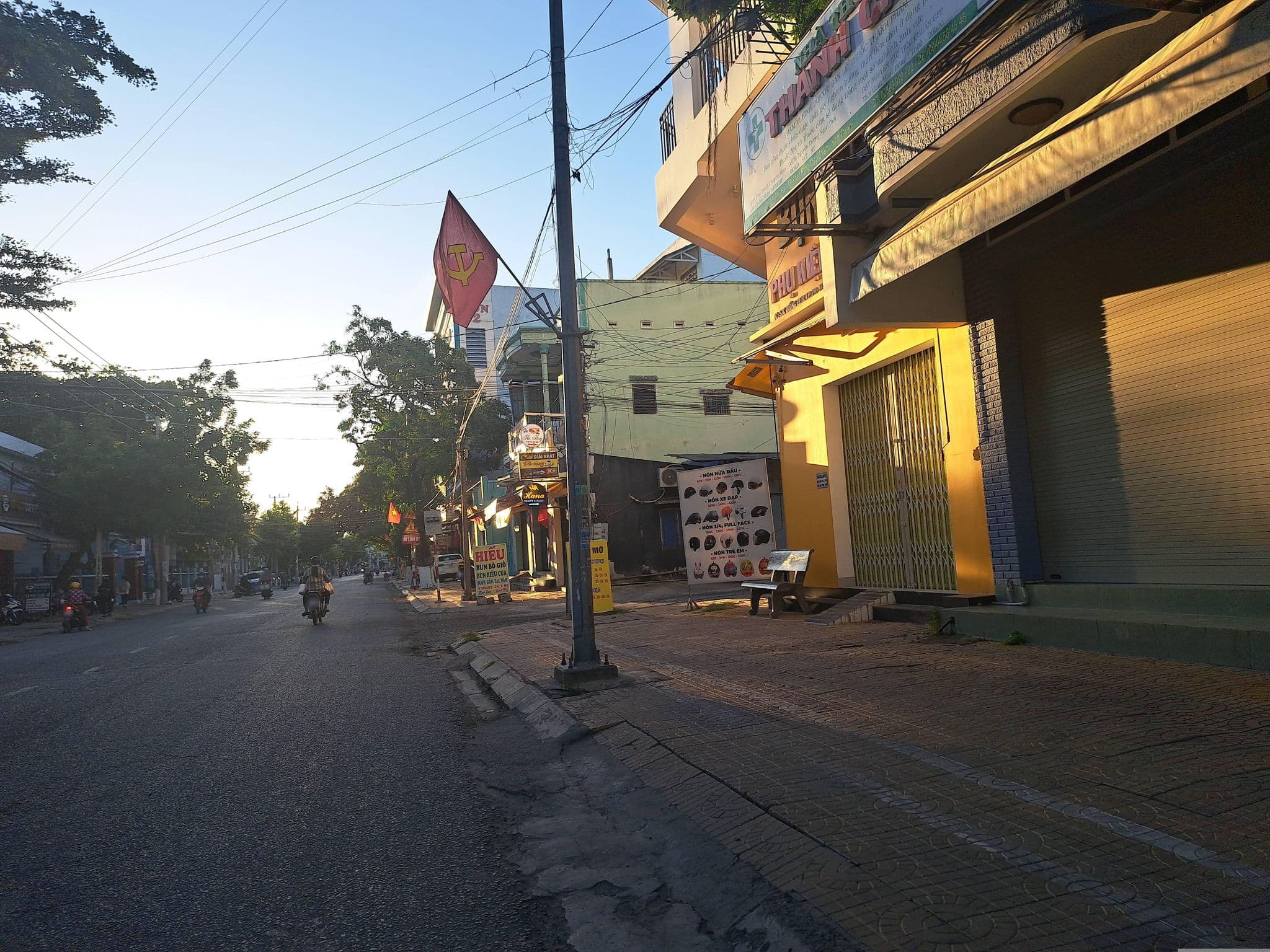 Street view near Nice Homestay Phan Rang, Phan Rang-Tháp Chàm — © hoangvietanh (CC BY-SA · Mapillary)