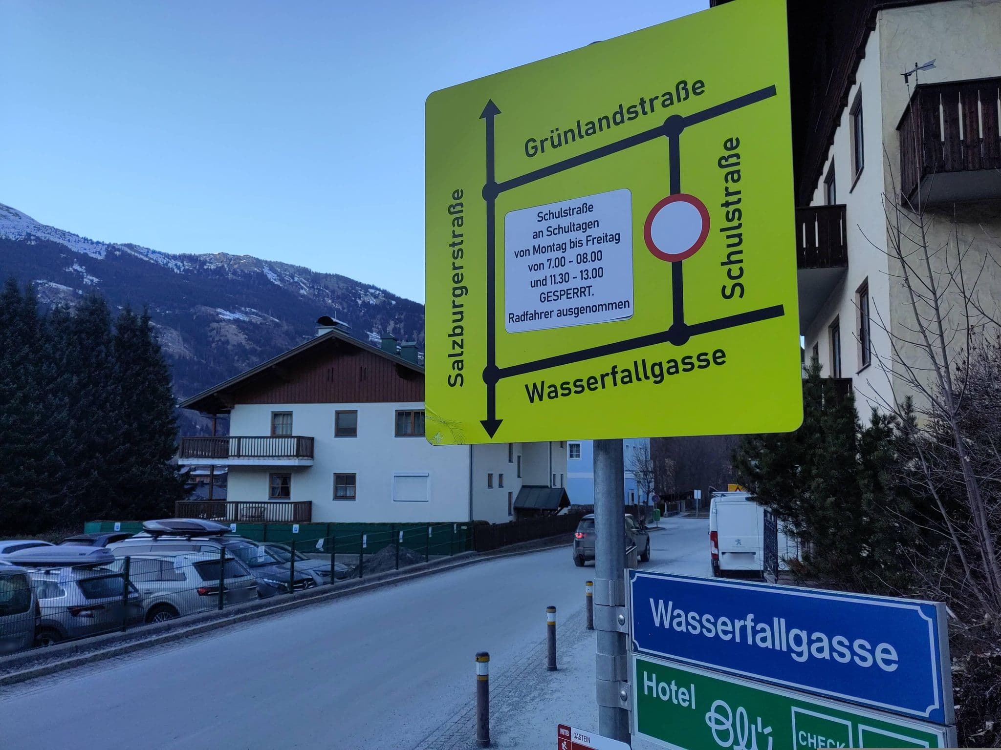 Street view near Pension Gstrein, Bad Hofgastein — © consens_verkehrsplanung (CC BY-SA · Mapillary)