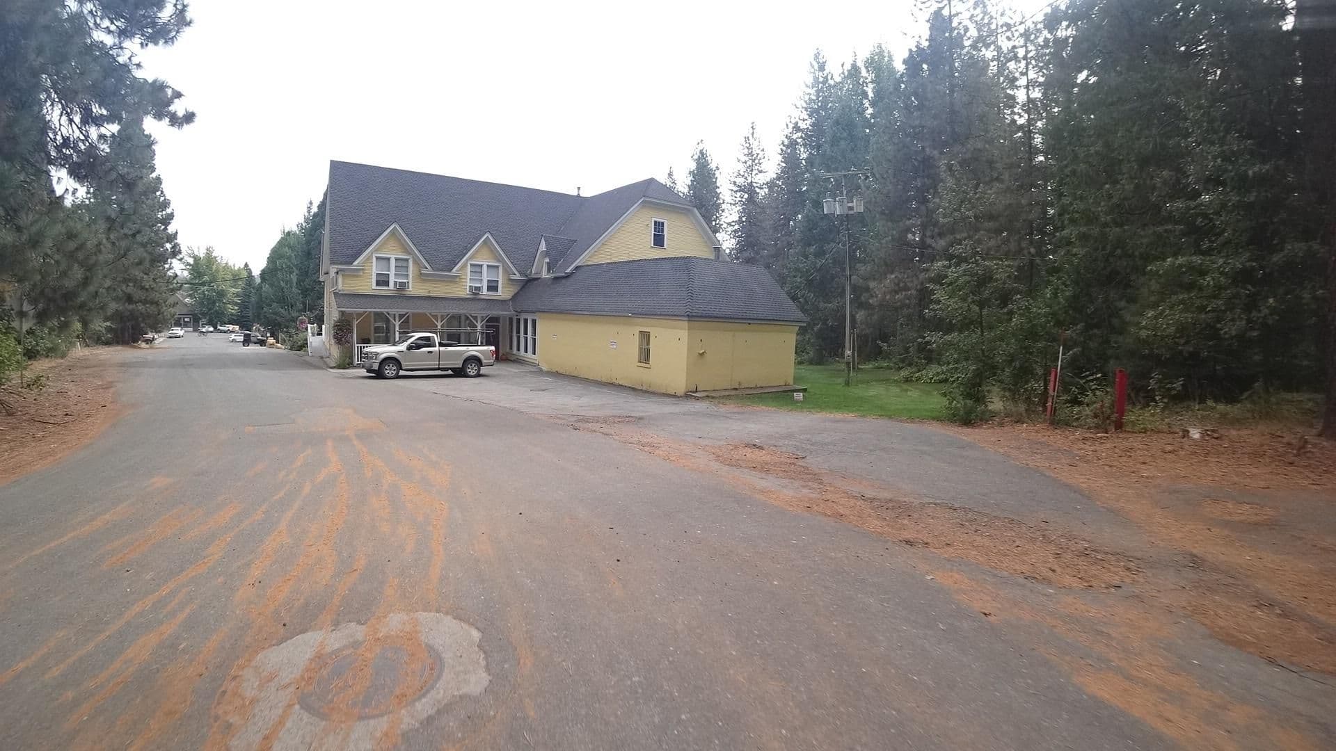 Street view near McCloud River Bed and Breakfast, McCloud — © marker_geo (CC BY-SA · Mapillary)