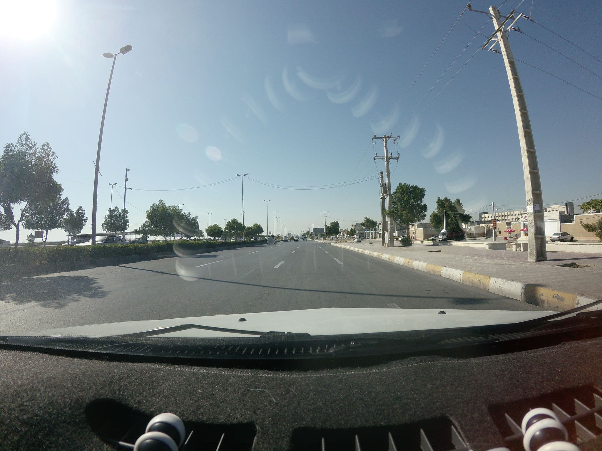 Street view near Persian Gulf Beach Hotel | هتل ساحلى خليج فارس, Bandar Abbas — © edi21881 (CC BY-SA · Mapillary)