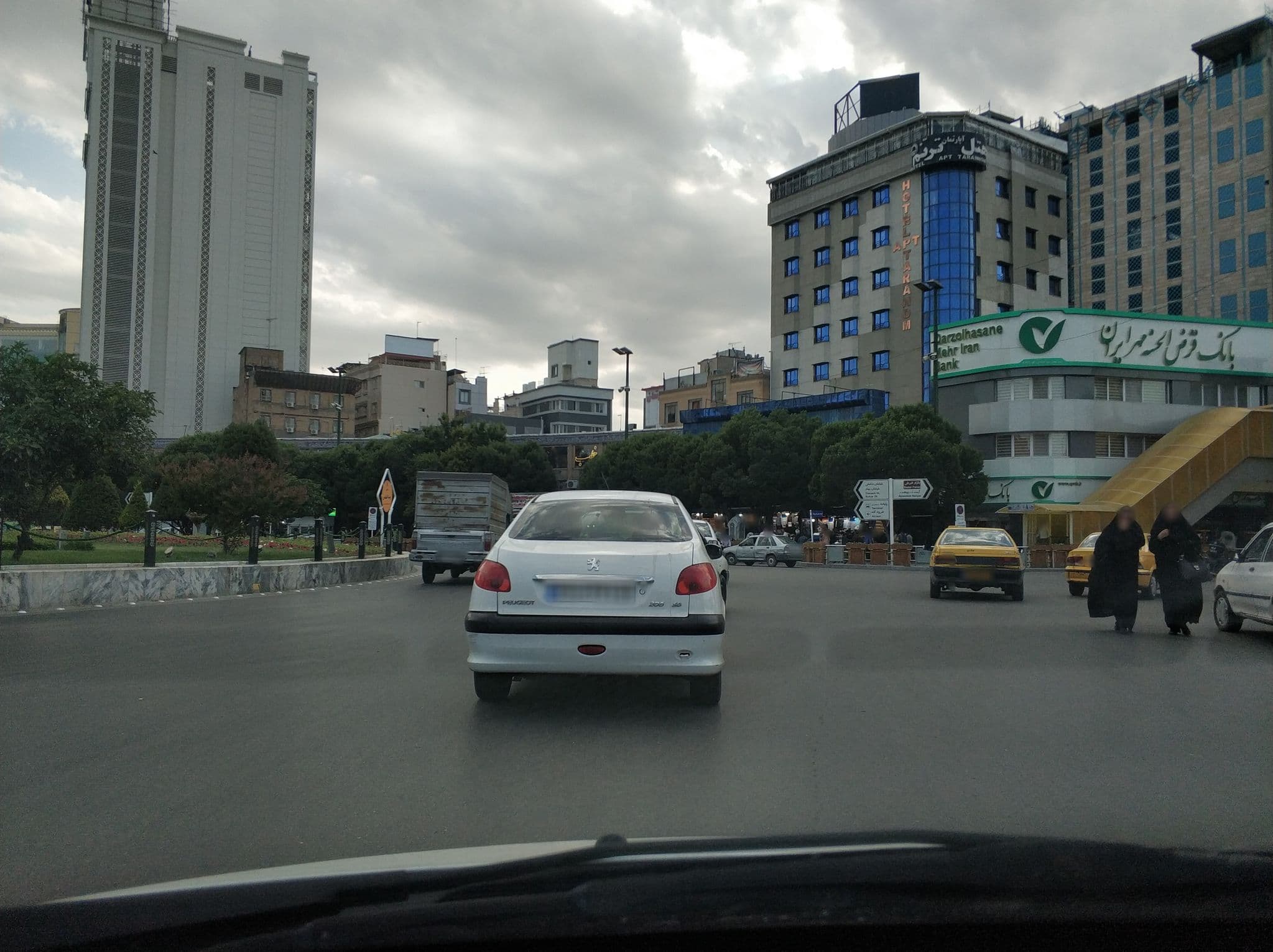 Street view near atrak restaurant, Mashhad — © hota (CC BY-SA · Mapillary)