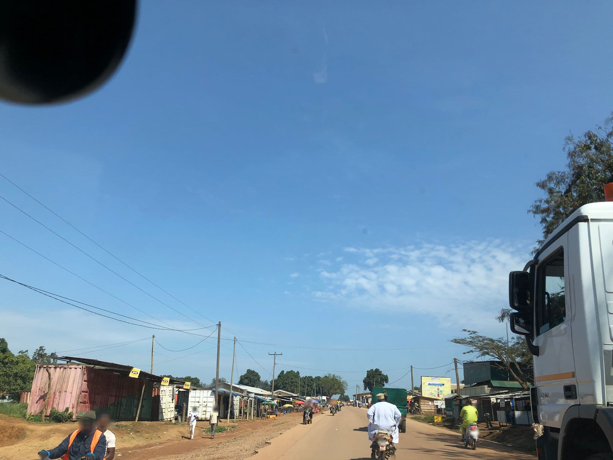 Street view near Motel le Kadey, Garoua Boulaï — © peltiern (CC BY-SA · Mapillary)