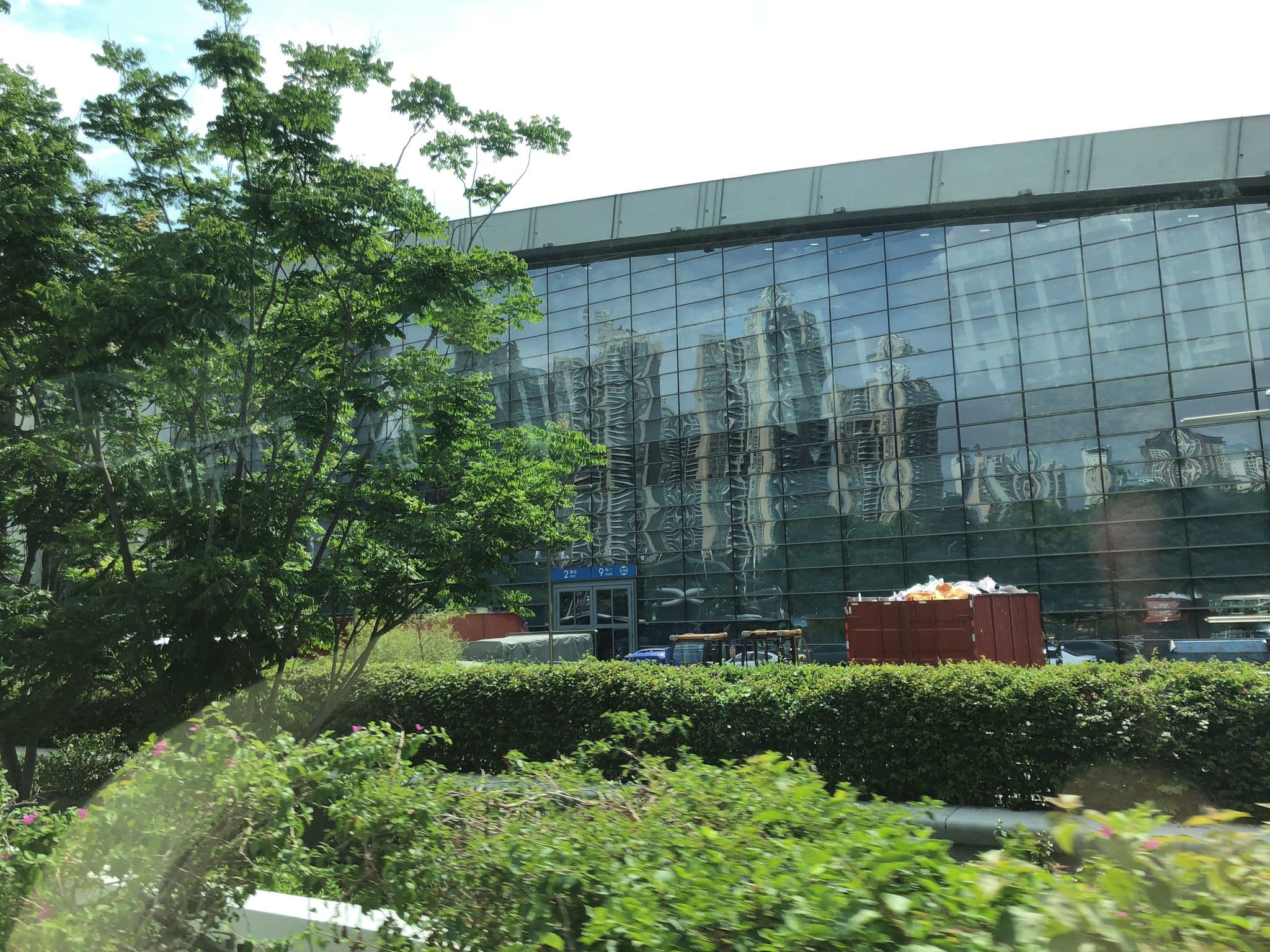 Street view near Shenzhen Convention & Exhibition Center Hostel, Shatou Residential — © mapconcierge (CC BY-SA · Mapillary)