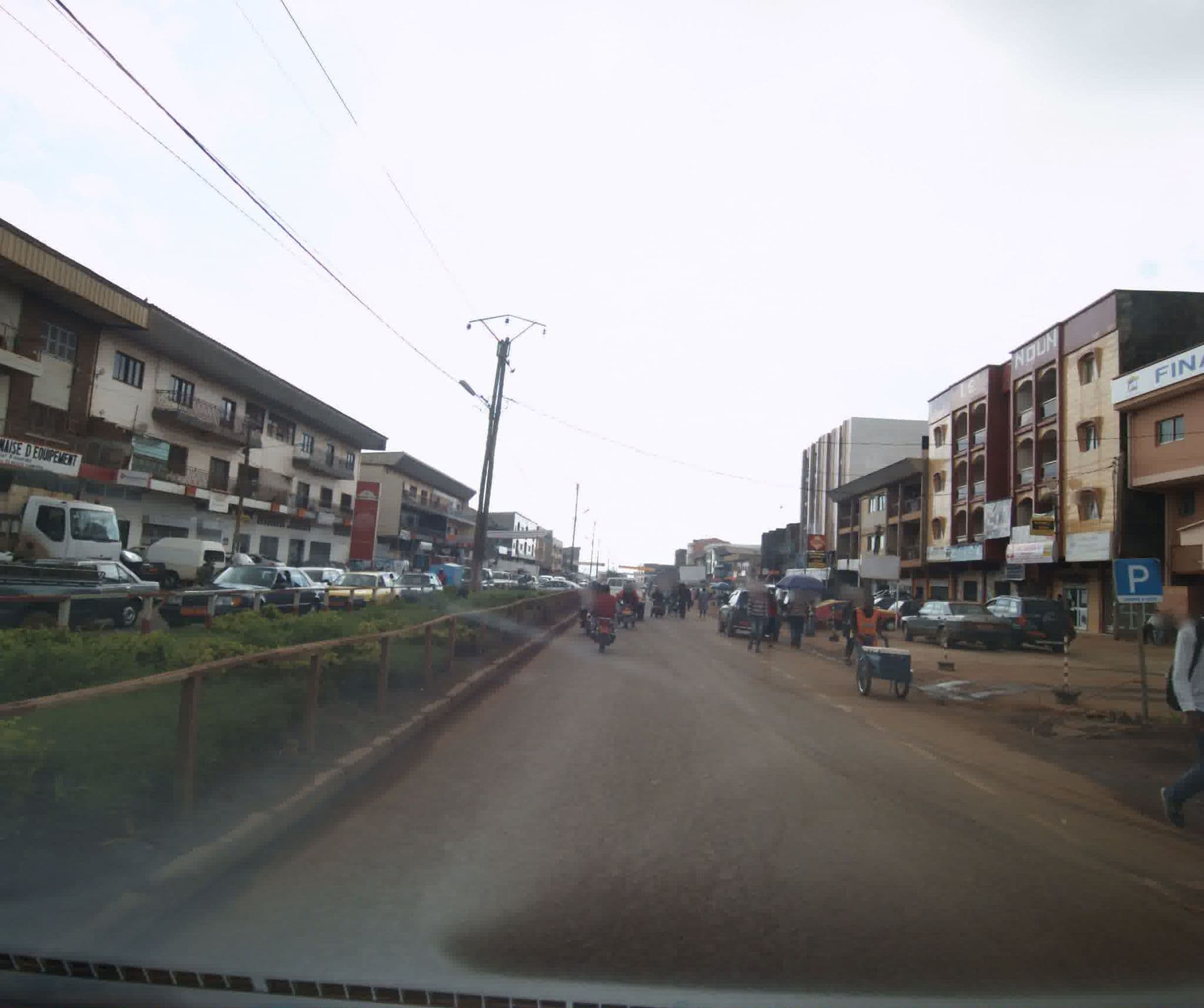 Street view near Hôtel Fédéral, Bafoussam — © sogefi (CC BY-SA · Mapillary)