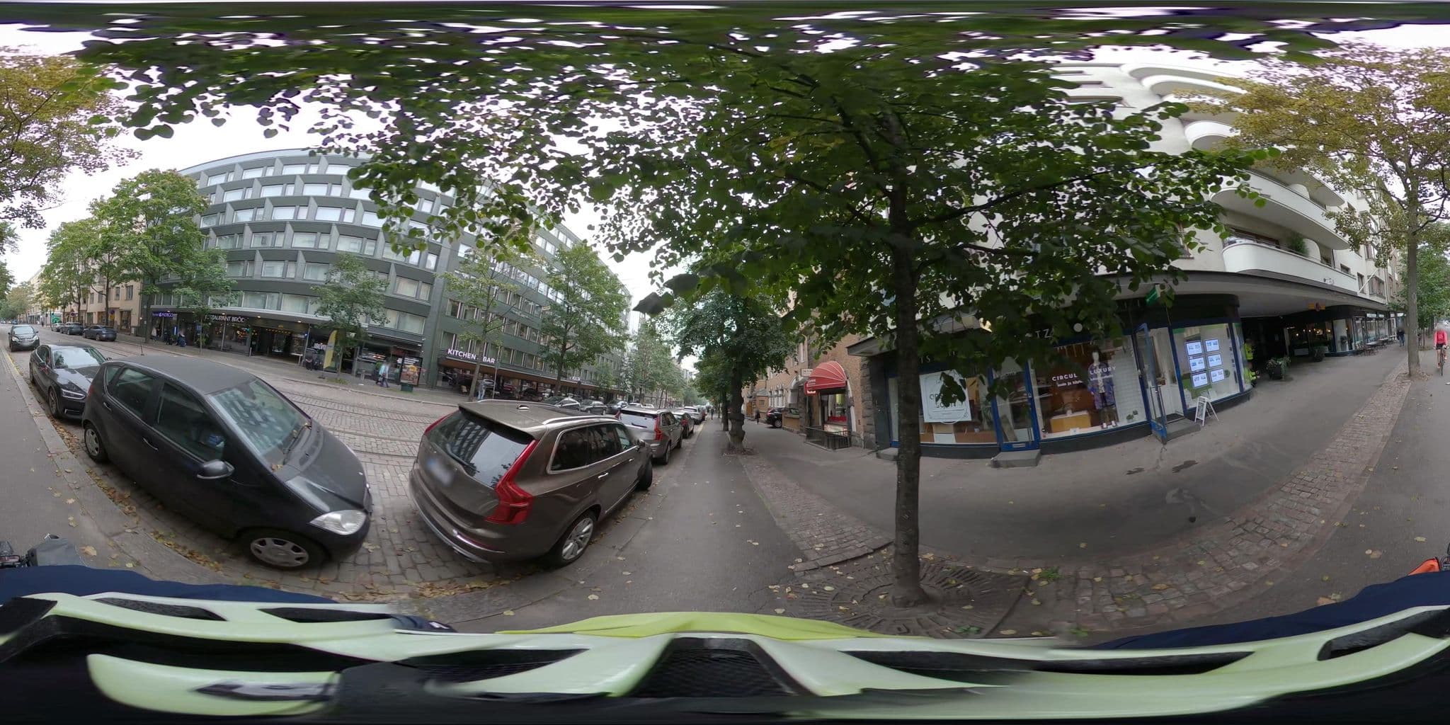 Street view near Hotel Indigo Helsinki, Punavuori — © kino (CC BY-SA · Mapillary)