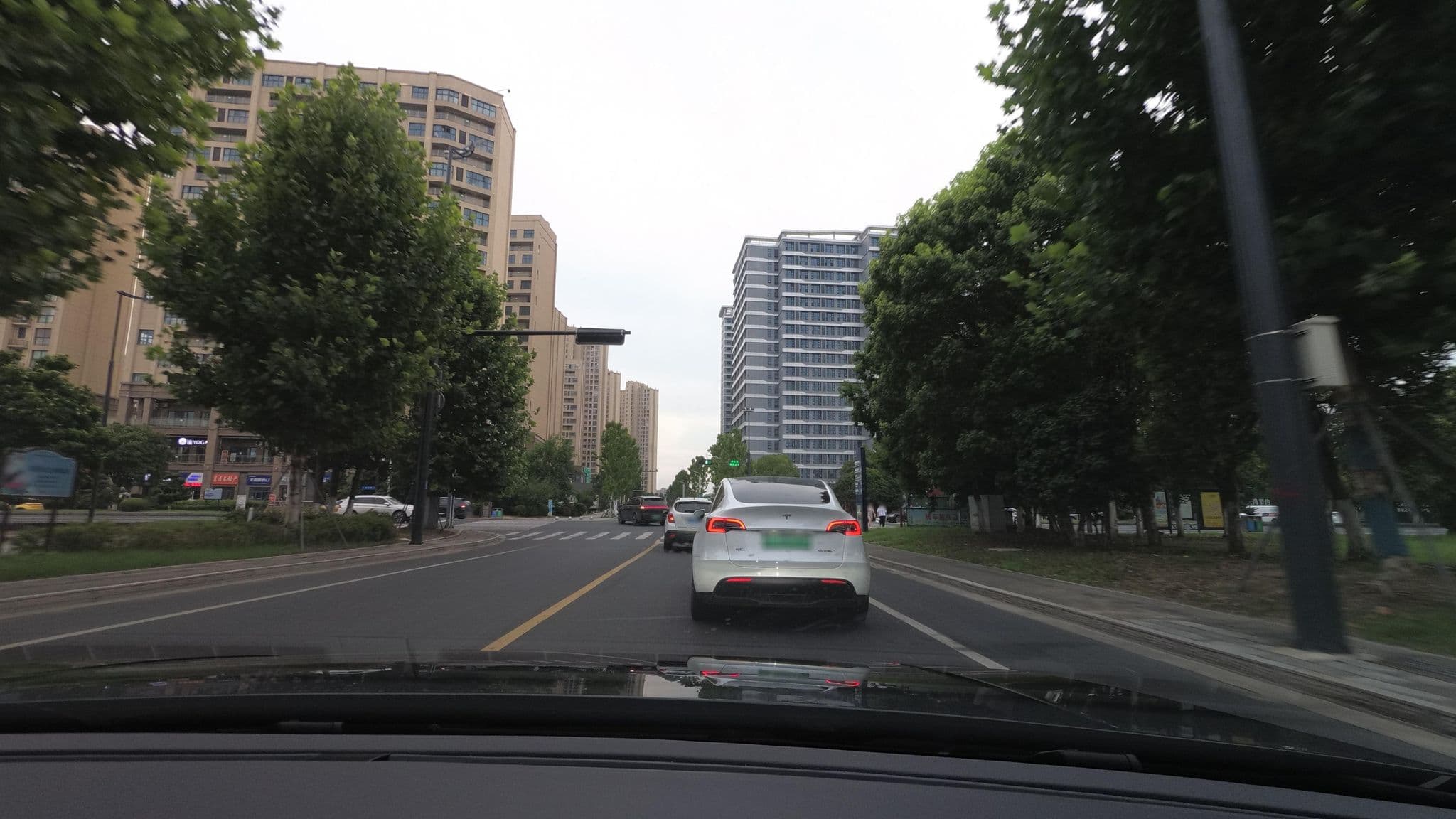 Street view near 苏州晶浦酒店 Jingpu Hotel, Zhouzhuang — © recklessxpy (CC BY-SA · Mapillary)