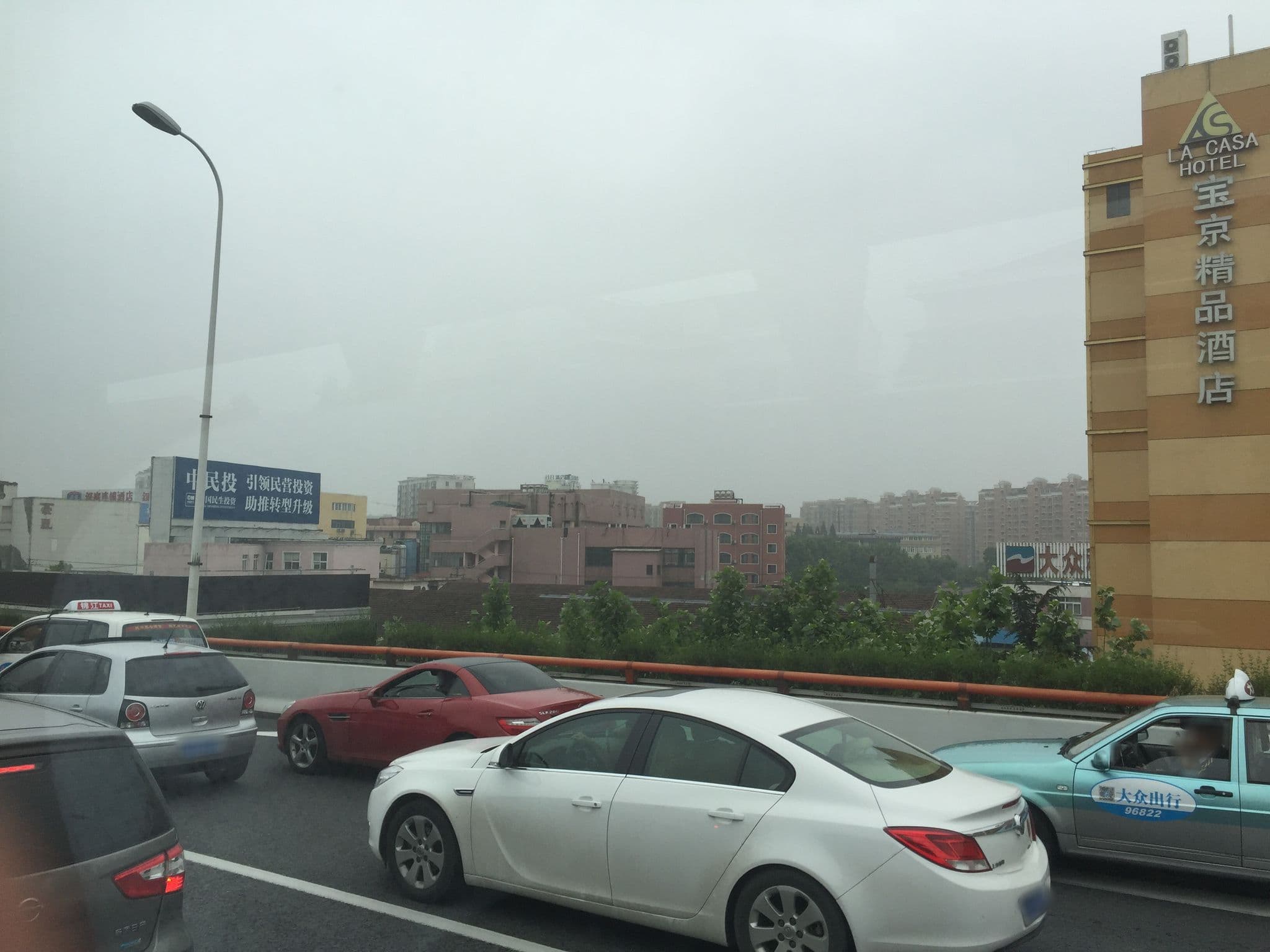 Street view near 上海宝京精品酒店, Qibao — © kouki (CC BY-SA · Mapillary)