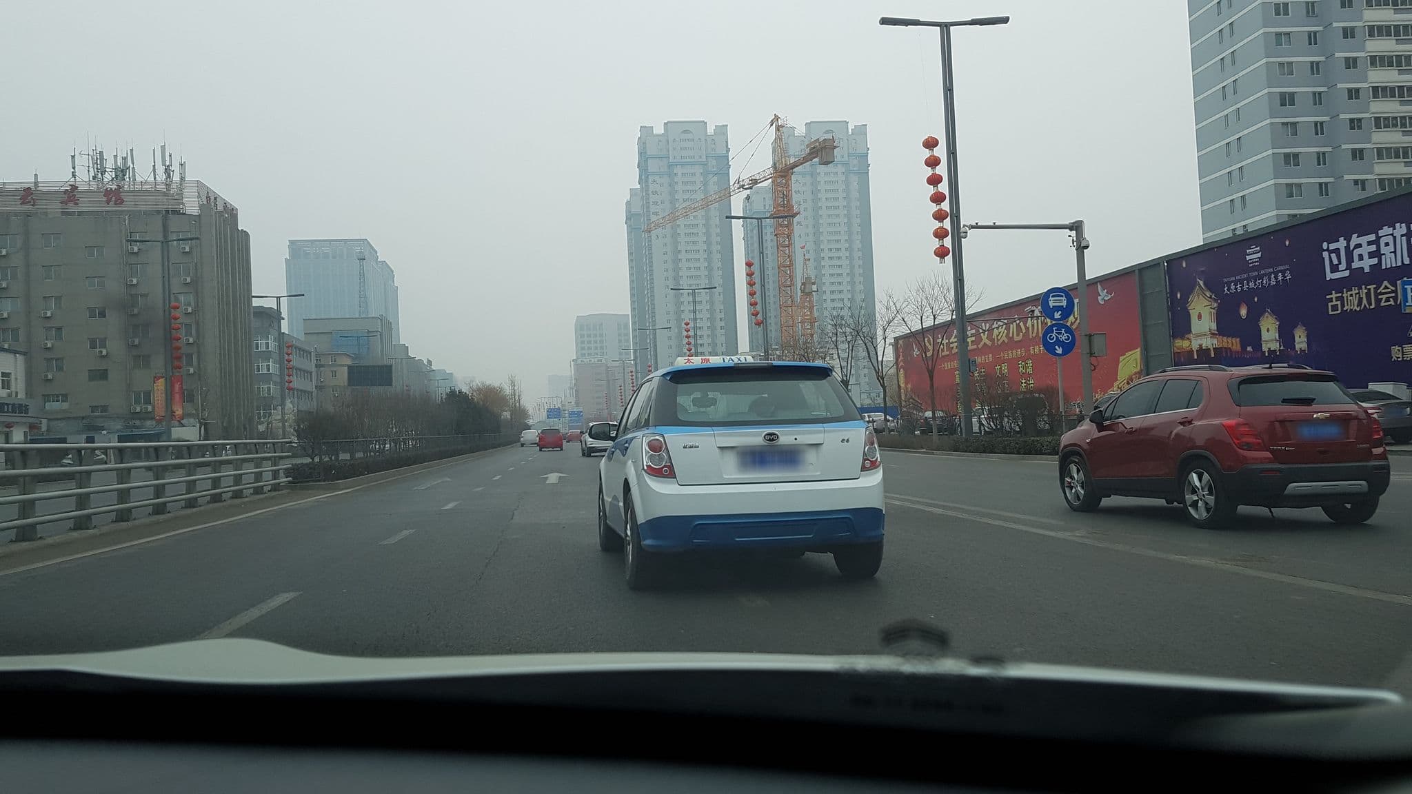 Street view near 月亮湾, Taiyuan — © zxmon21 (CC BY-SA · Mapillary)