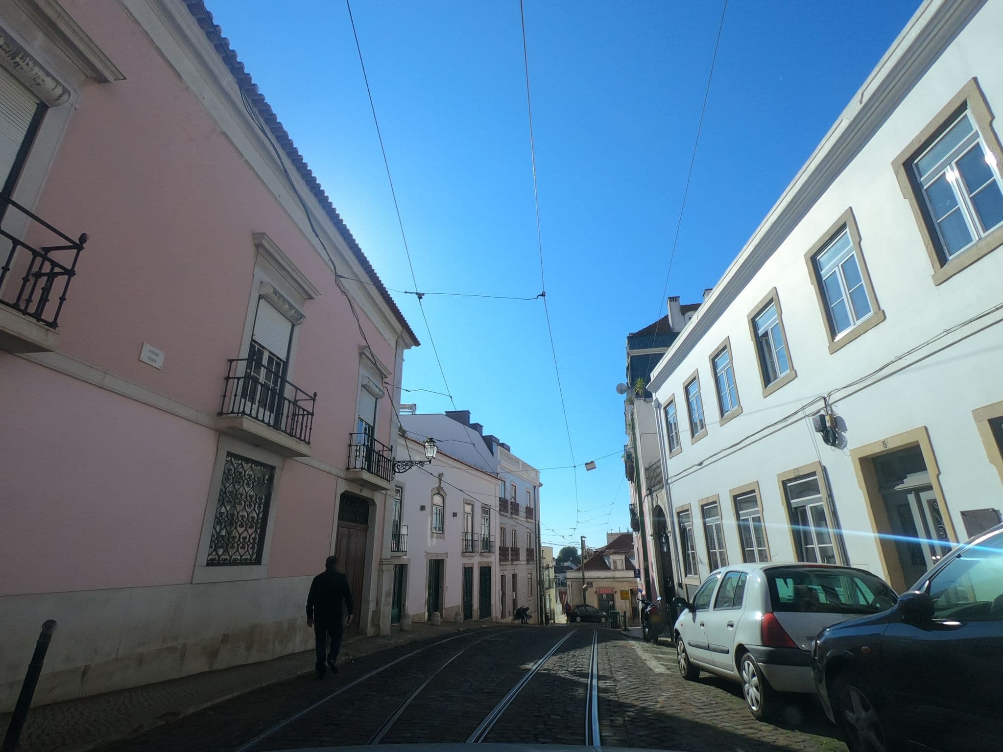 Street view near Alfama Patio Apartments, Alfama — © filohipo (CC BY-SA · Mapillary)