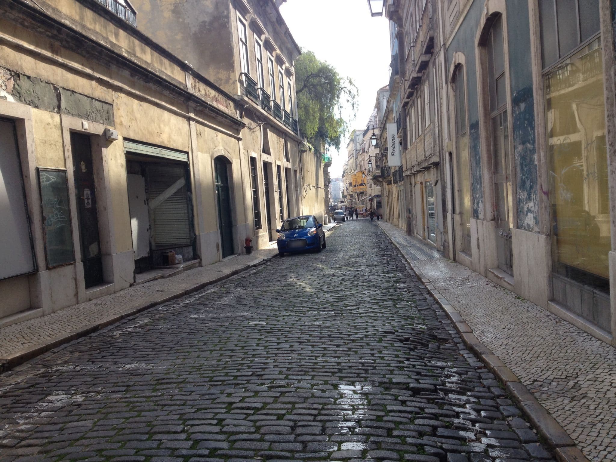 Street view near Downtown Boutique Duplex, São Mamede — © pgiraud (CC BY-SA · Mapillary)