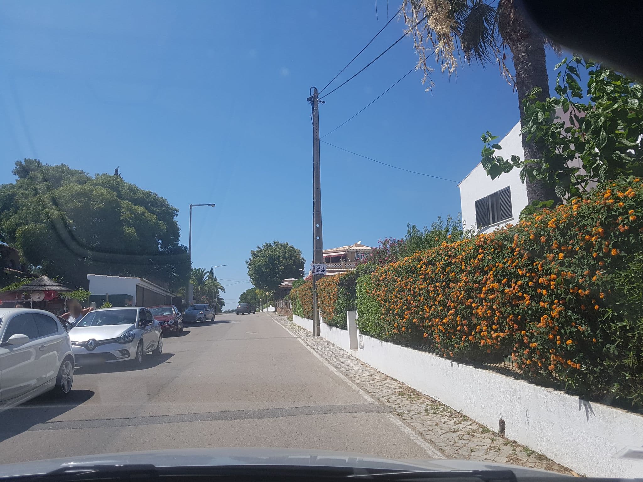 Street view near Rocha Brava, Carvoeiro — © dsmm (CC BY-SA · Mapillary)