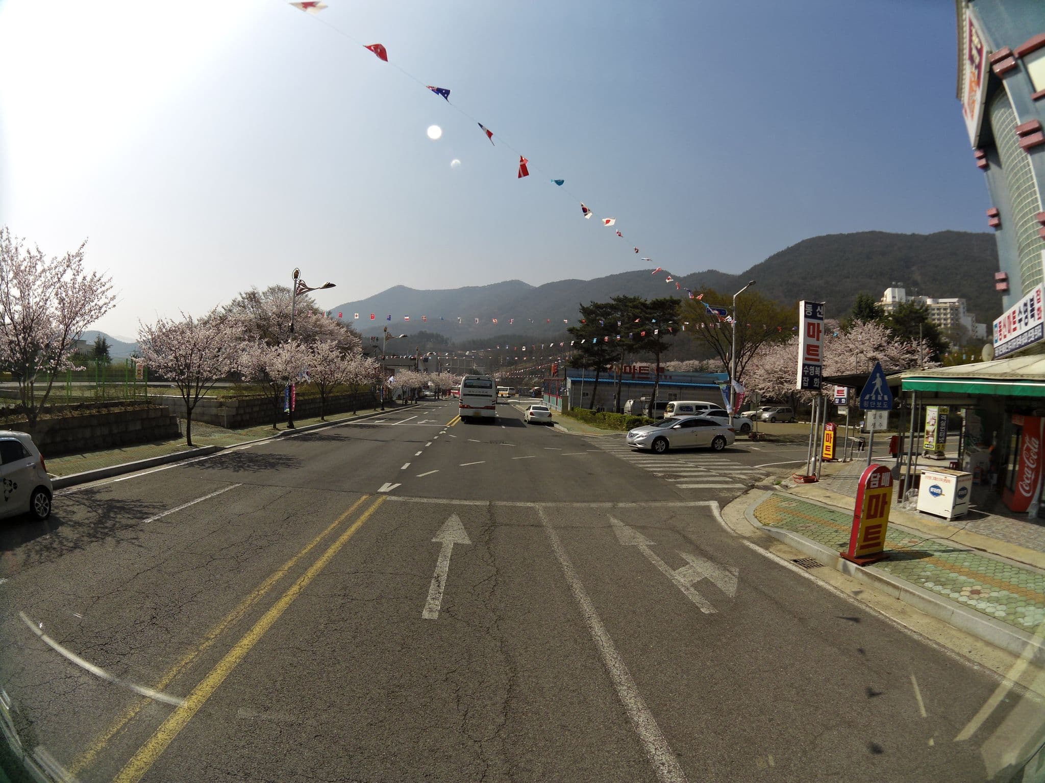 Street view near 리베라모텔, Changnyeong — © xma (CC BY-SA · Mapillary)