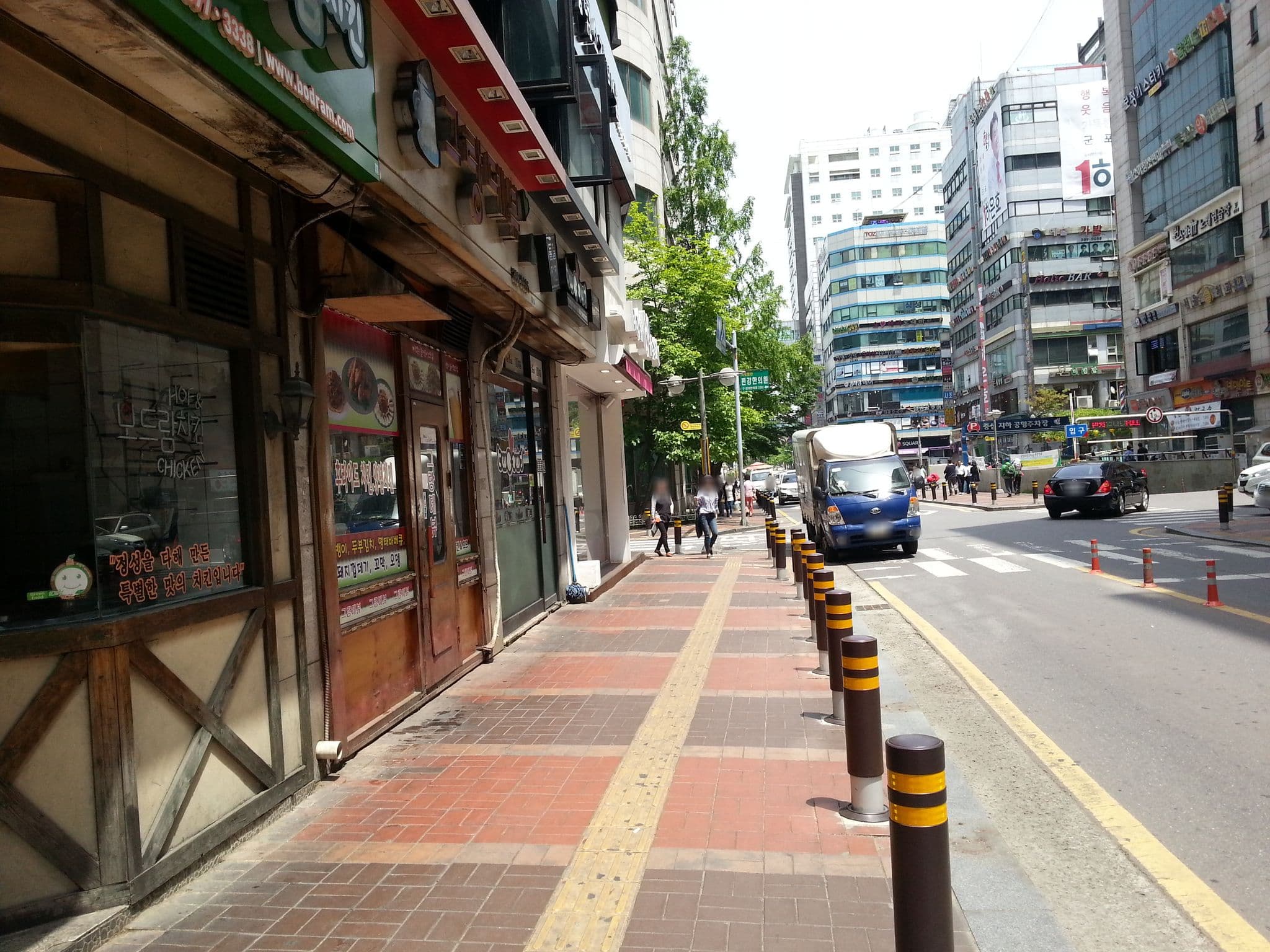 Street view near 프라하모텔, Uiwang — © mkw (CC BY-SA · Mapillary)