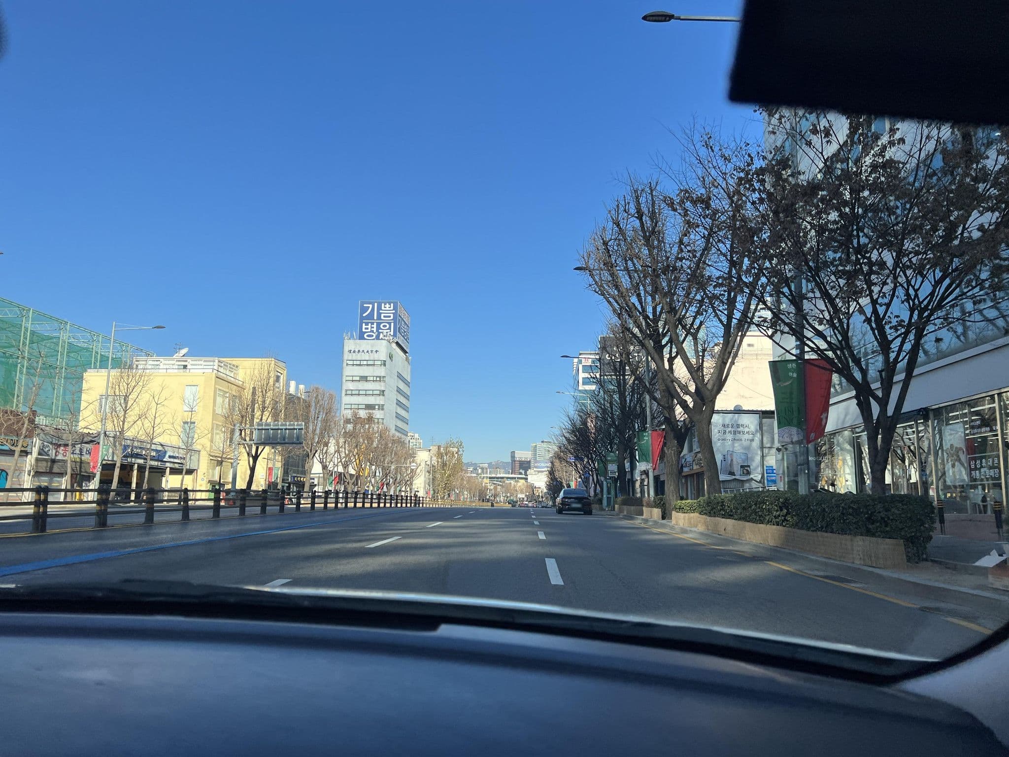 Street view near 김치게스트하우스 서울역점, Yongsan-dong — © shogohirasawa (CC BY-SA · Mapillary)