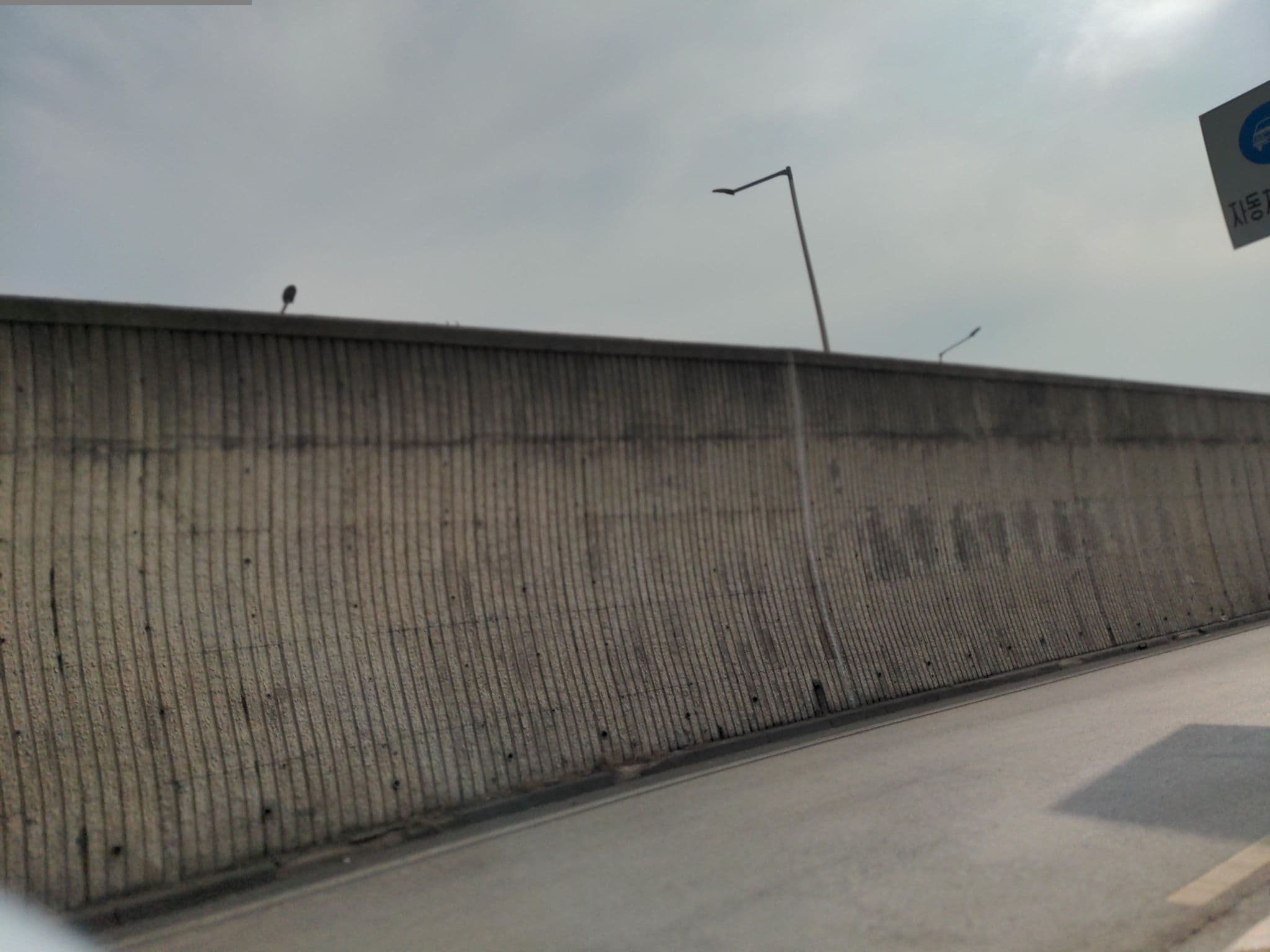Street view near 영동장모텔, Yongsan-dong — © West9876 (CC BY-SA · Mapillary)