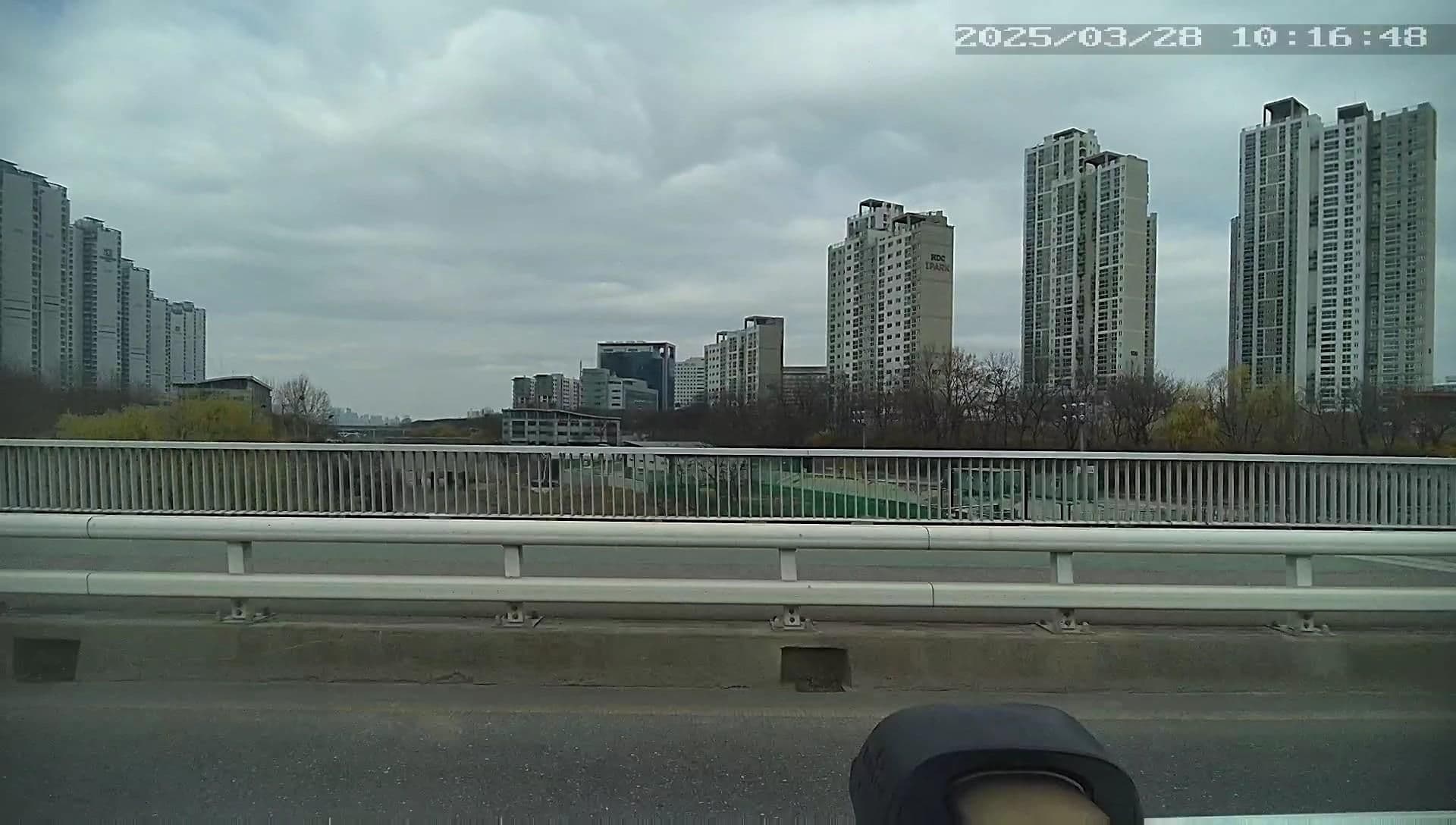 Street view near Hotel Wiiz, Hanam — © motov (CC BY-SA · Mapillary)
