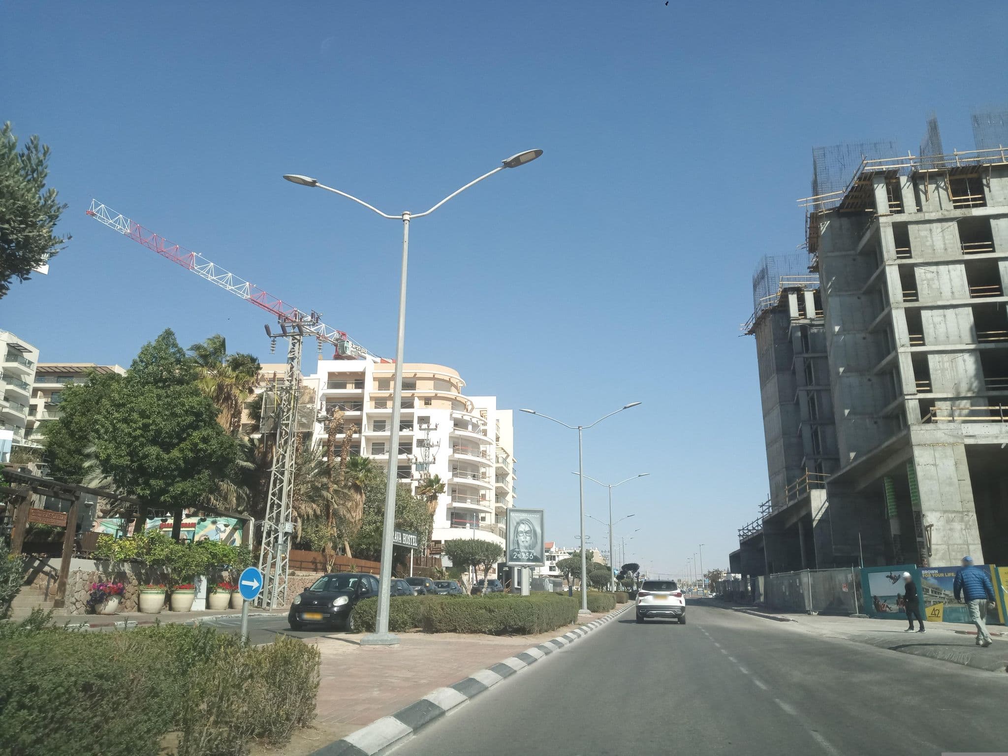 Street view near Beit haarava, Eilat — © jordil (CC BY-SA · Mapillary)