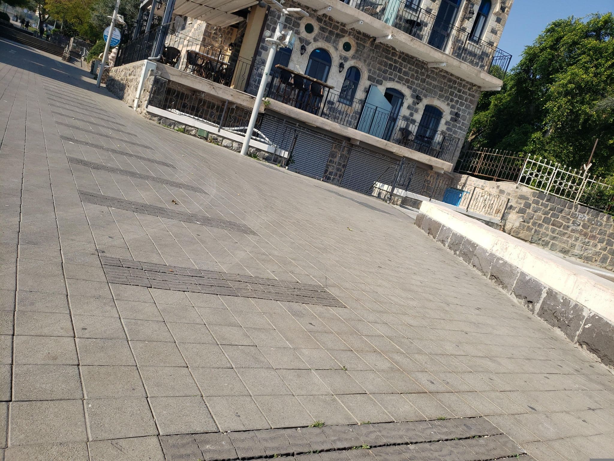 Street view near מלון בוטיק שירת הים, Tiberias — © mapfool (CC BY-SA · Mapillary)