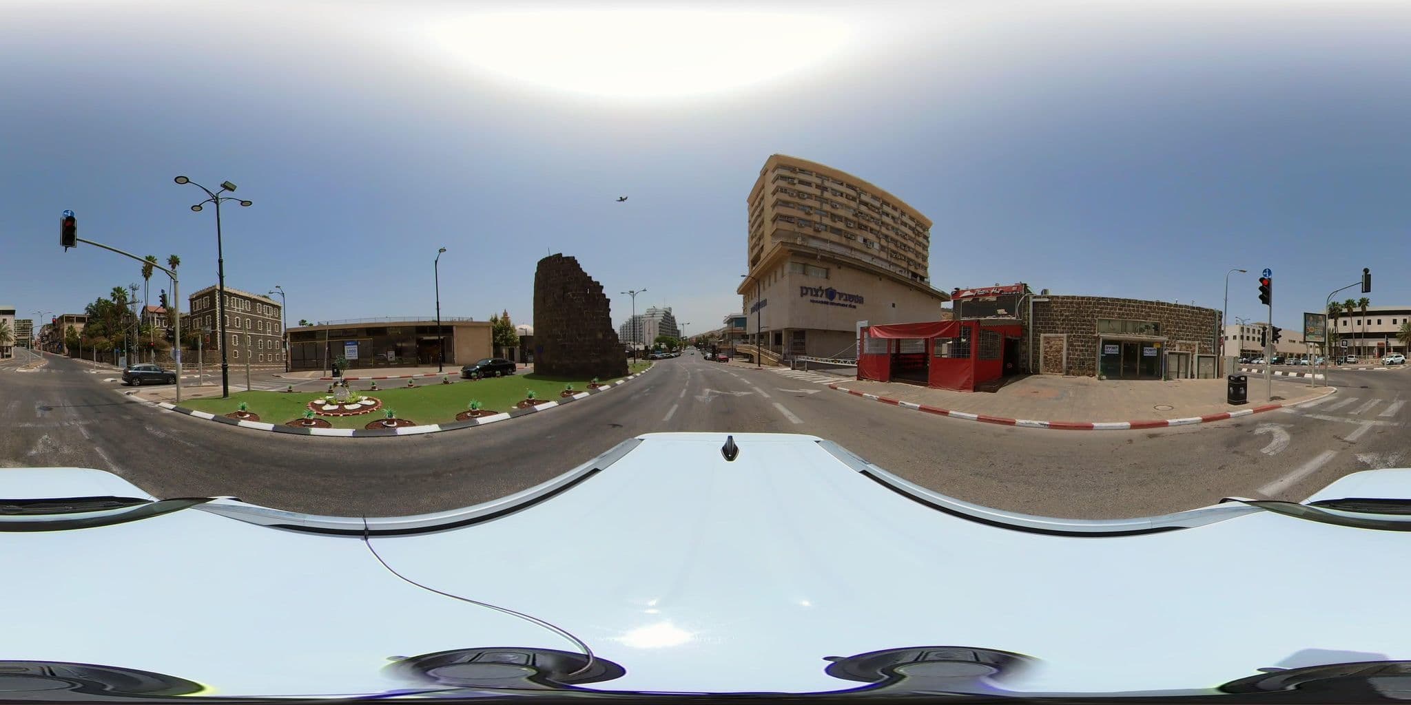 Street view near לאונרדו קלאב טבריה, Tiberias — © Evgeniy360 (CC BY-SA · Mapillary)