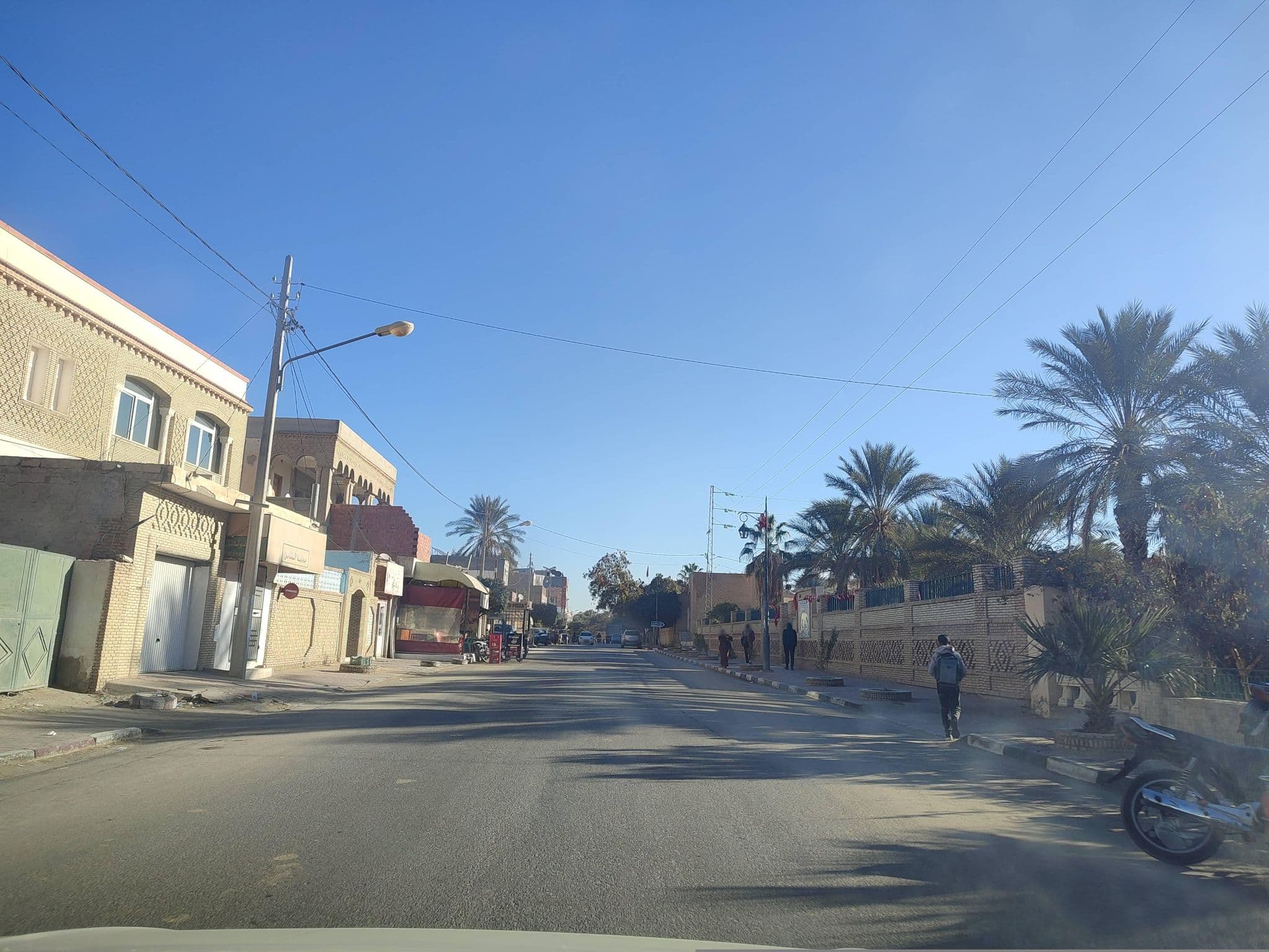Street view near Hôtel ElArich - Tozeur, Tozeur — © YahmadiMed (CC BY-SA · Mapillary)