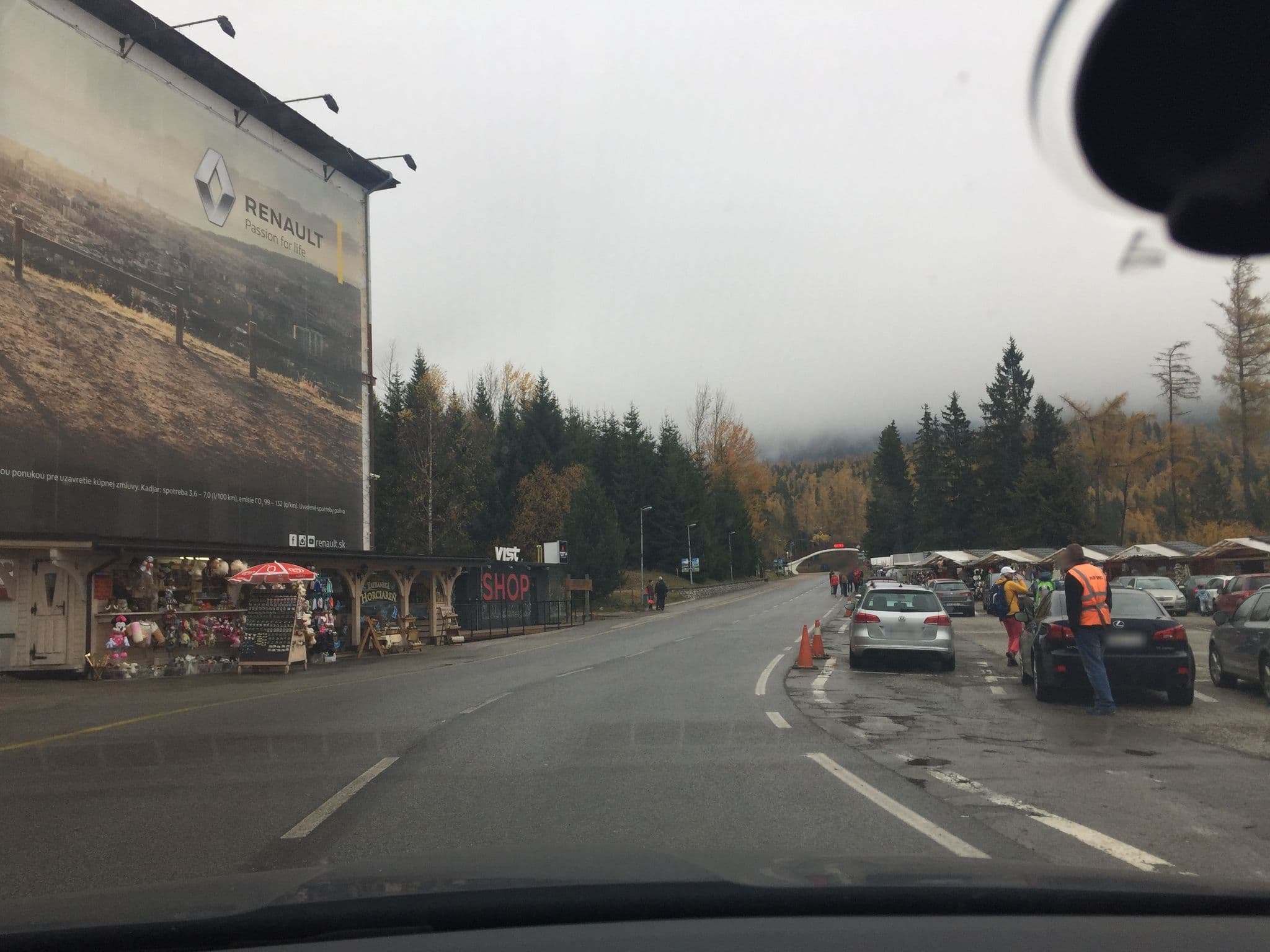 Street view near Tatranské Zruby, Štrba — © atze777 (CC BY-SA · Mapillary)