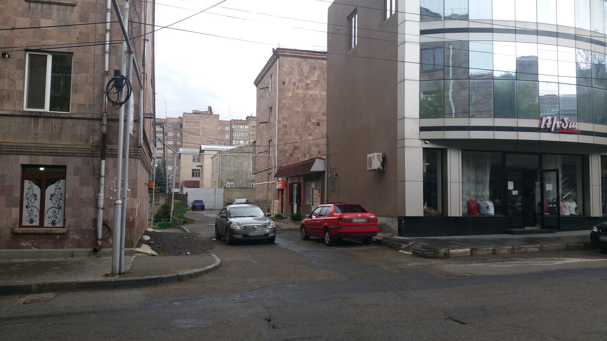 Street view near Arsego Hostel, Vanadzor — © shlublu (CC BY-SA · Mapillary)
