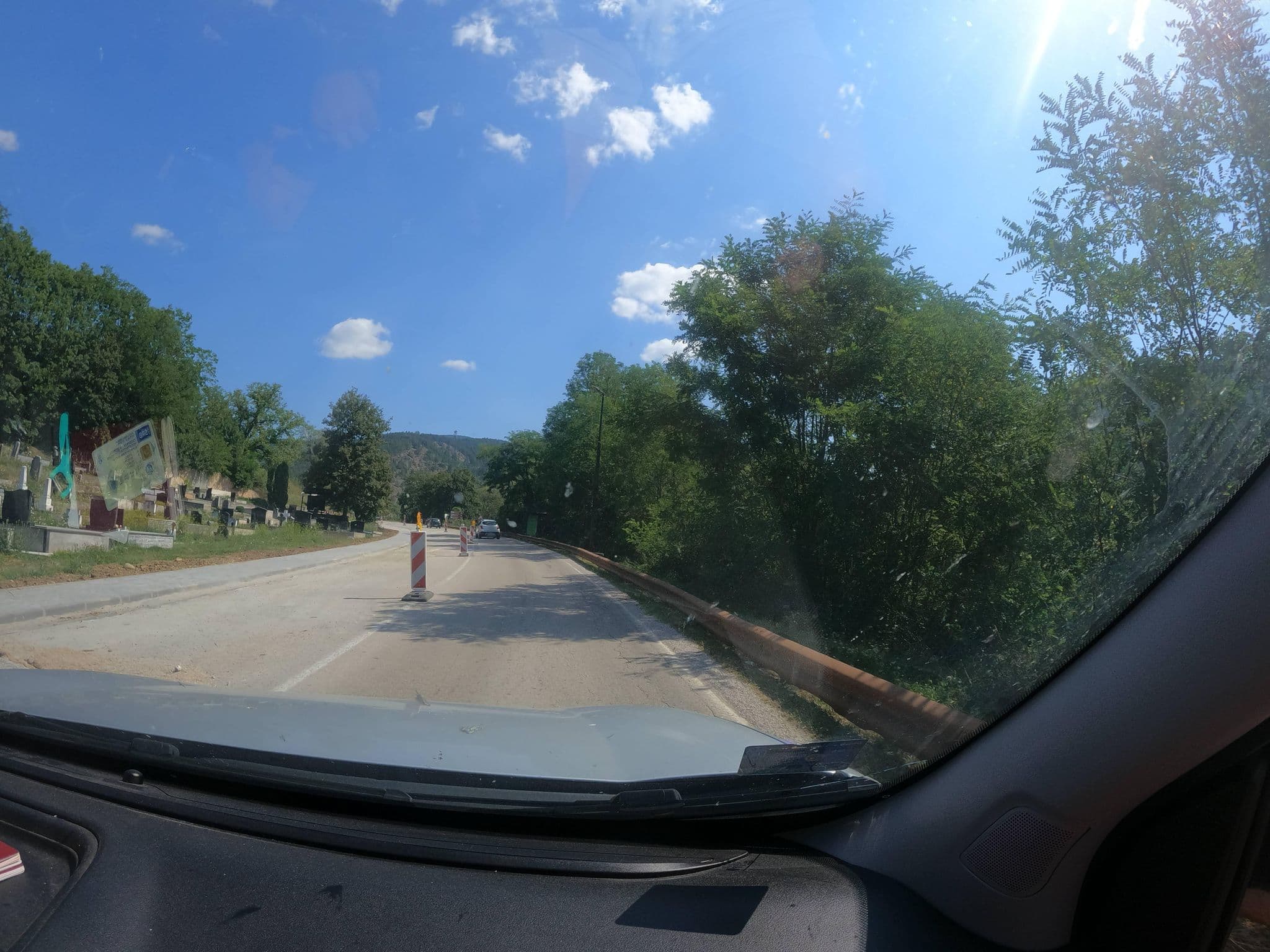Street view near Arielove Kolibe, Ðurići — © borovac (CC BY-SA · Mapillary)