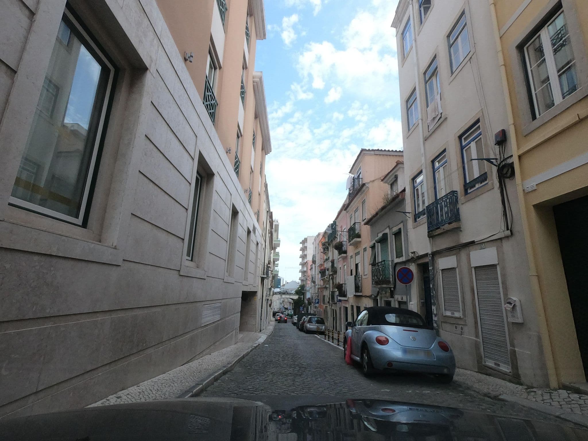 Street view near Real Palácio, São Sebastião da Pedreira — © filohipo (CC BY-SA · Mapillary)