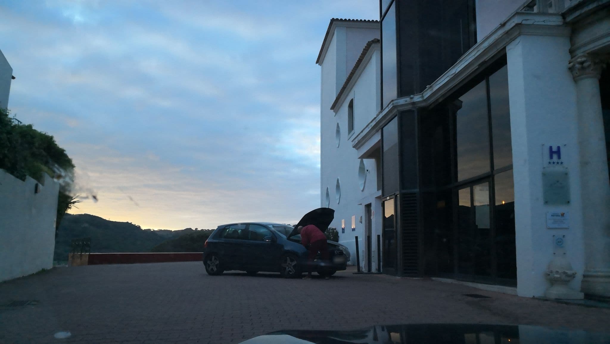 Street view near B&B Hotel Sado Setúbal, Setúbal — © sanjorgepinho (CC BY-SA · Mapillary)