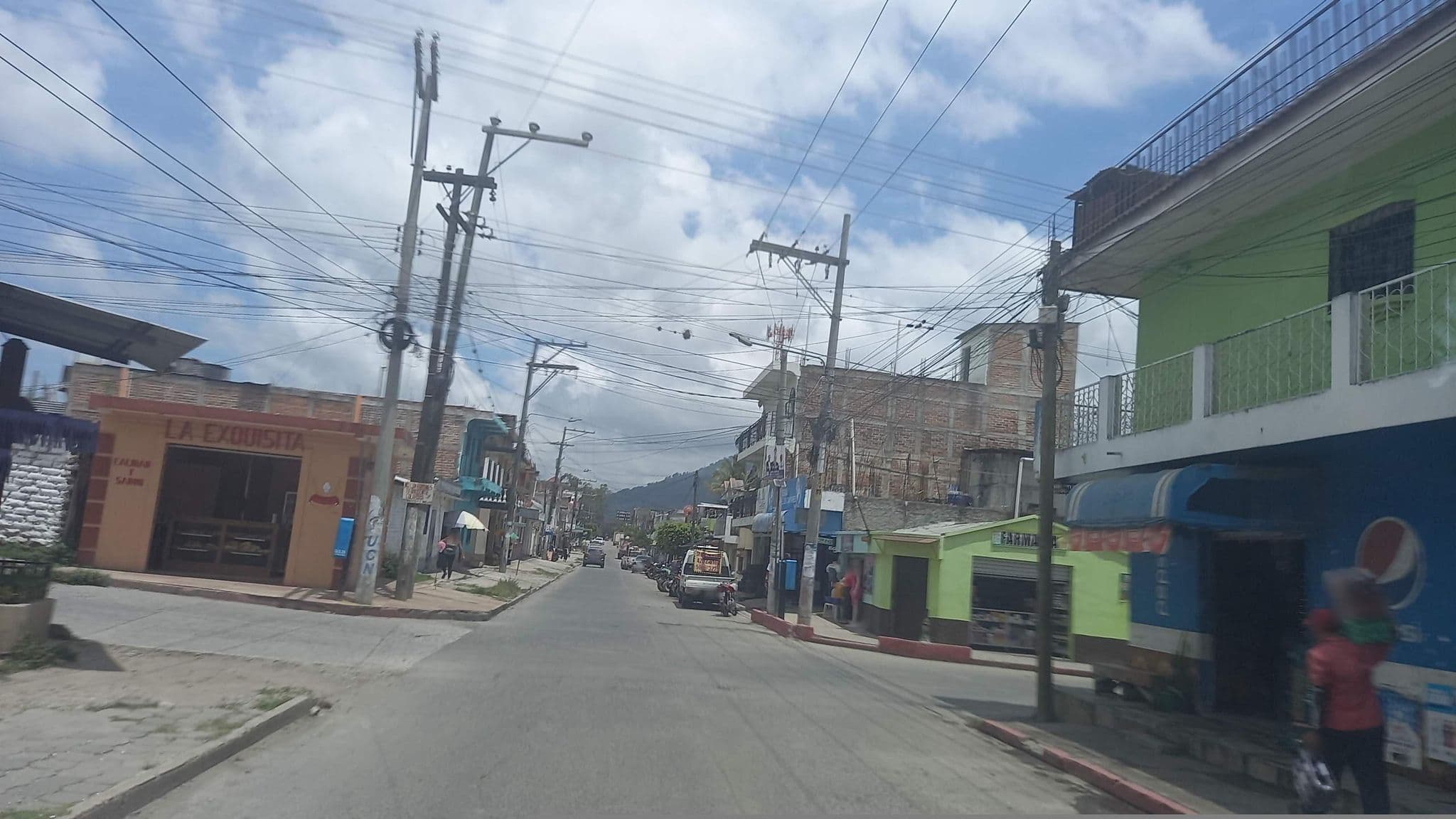 Street view near Hotel Del Valle, Jalapa — © ing_telefono_3 (CC BY-SA · Mapillary)