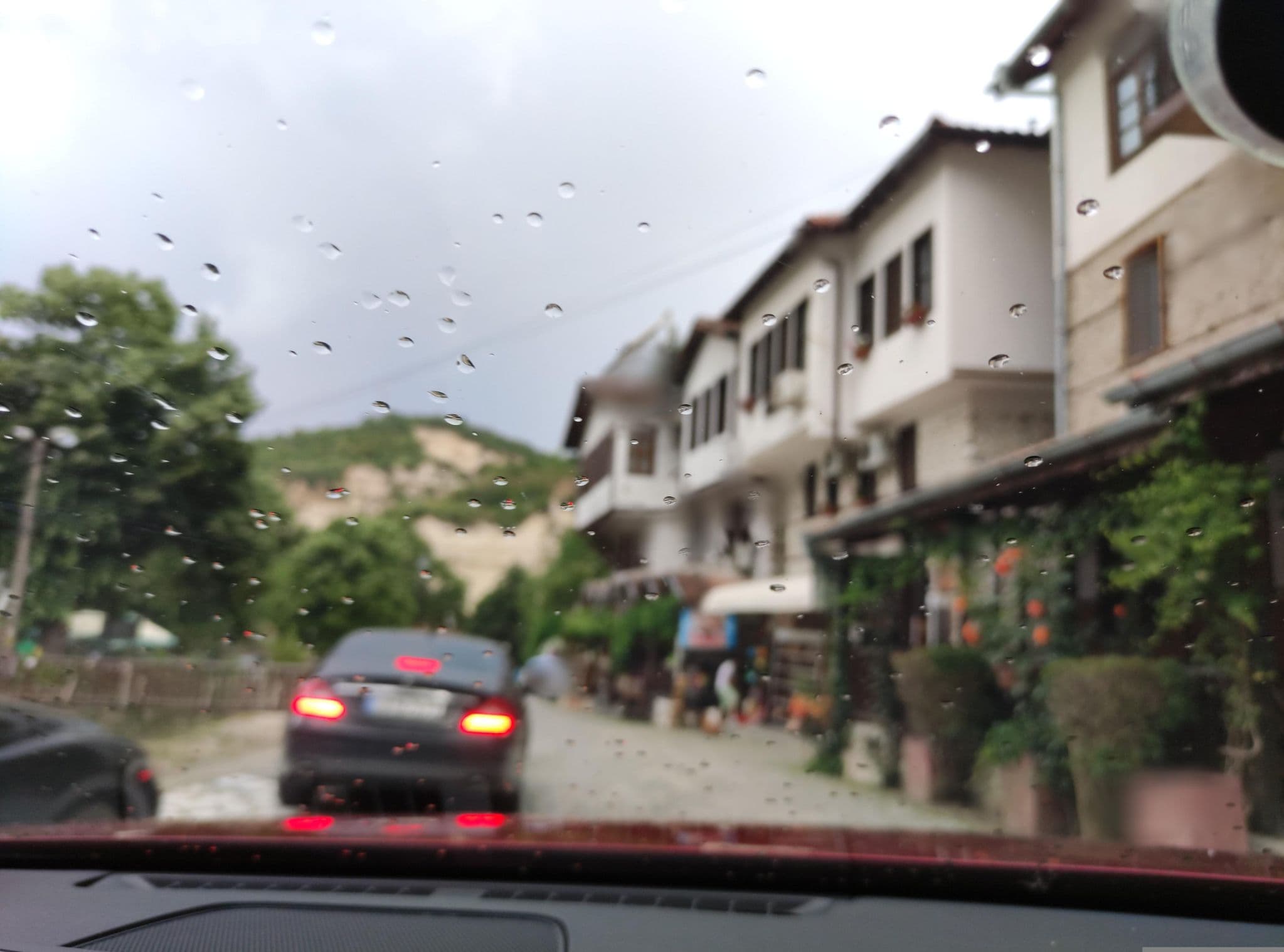 Street view near Toni's Guest House, Polenitsa — © neau (CC BY-SA · Mapillary)