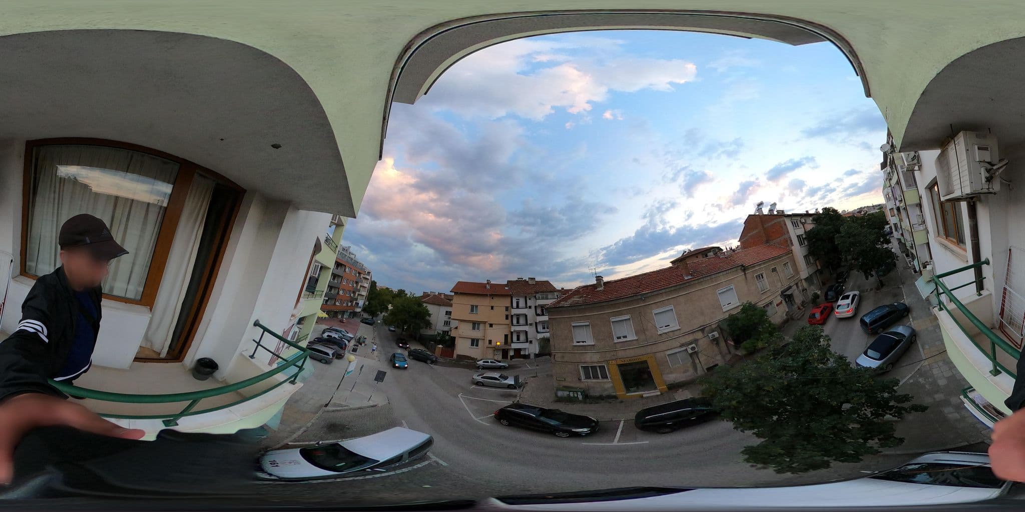 Street view near Park apartments Popovi, Sandanski — © alexanderbtodorov (CC BY-SA · Mapillary)