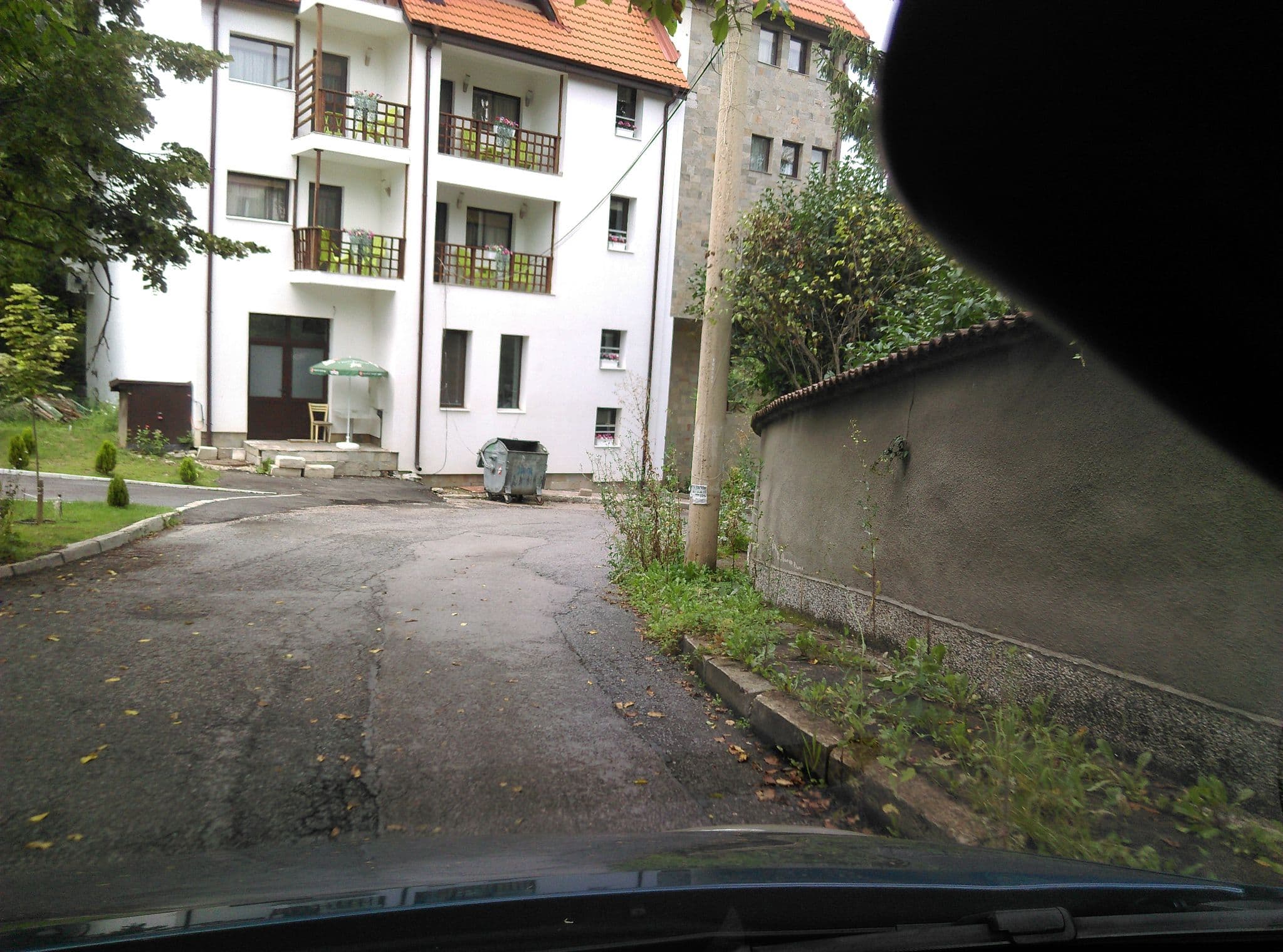 Street view near Hotel Restaurant Pancharevo, Lozen — © navteq_bg (CC BY-SA · Mapillary)